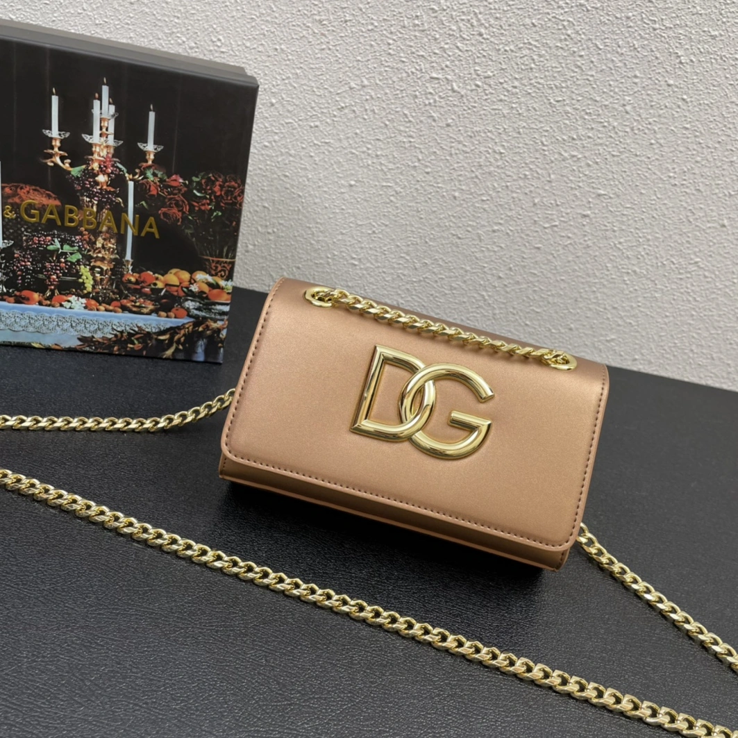 Dolce & Gabbana D&G AAA Quality Messenger Bags For Women Popular 9218
