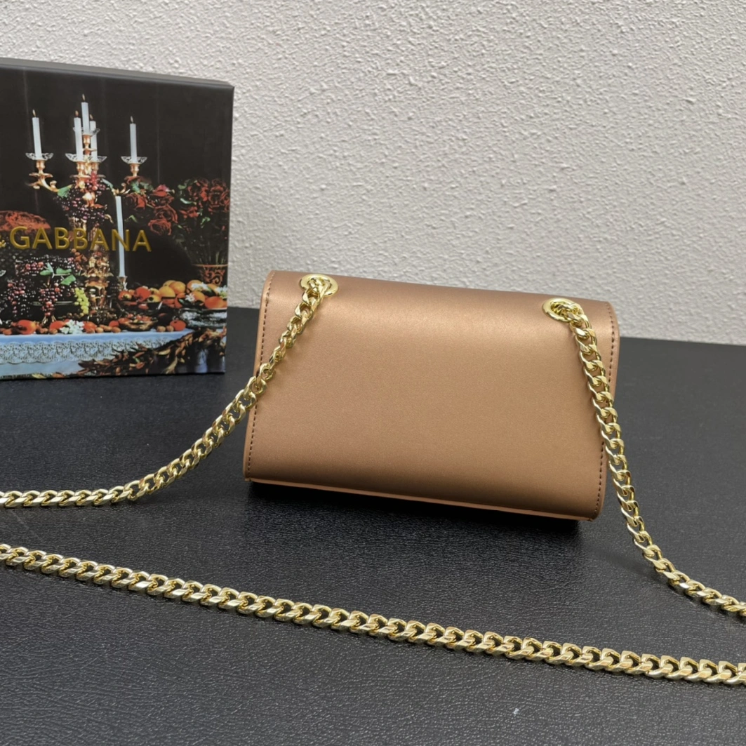 Dolce & Gabbana D&G AAA Quality Messenger Bags For Women Popular 9218