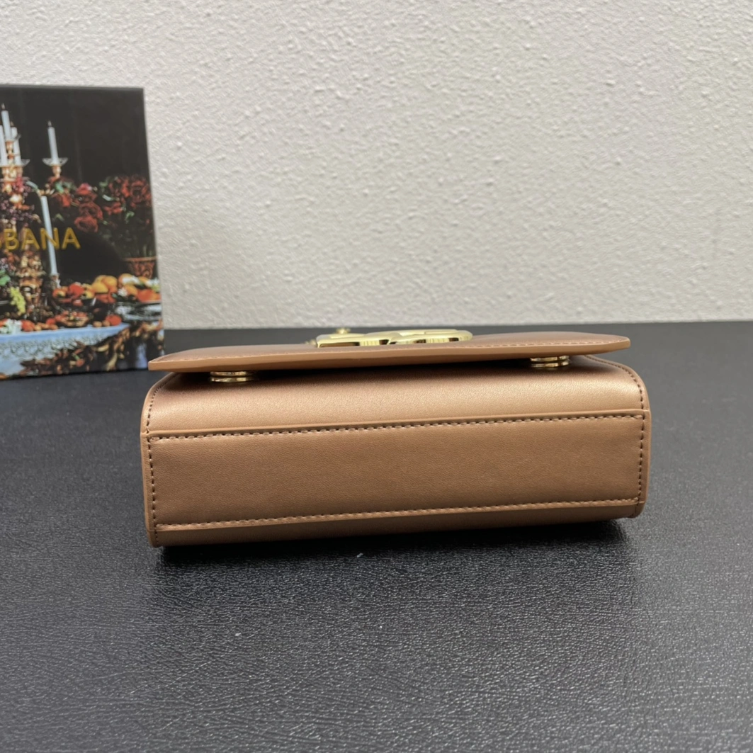 Dolce & Gabbana D&G AAA Quality Messenger Bags For Women Popular 9218