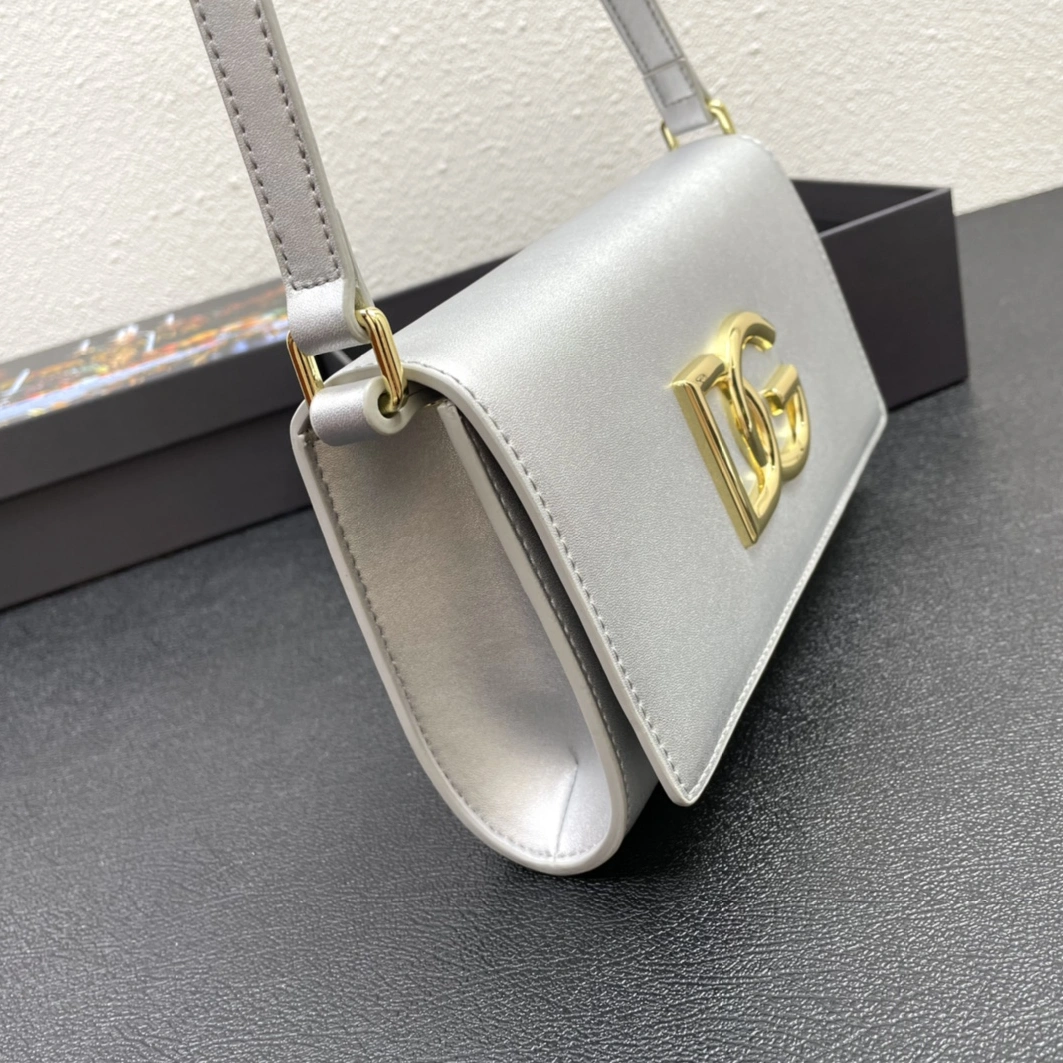 Dolce & Gabbana D&G AAA Quality Messenger Bags For Women Practical 1713