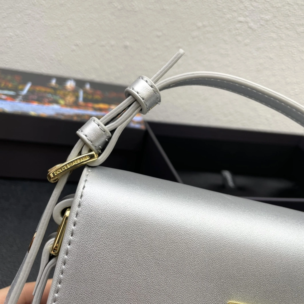Dolce & Gabbana D&G AAA Quality Messenger Bags For Women Practical 1713