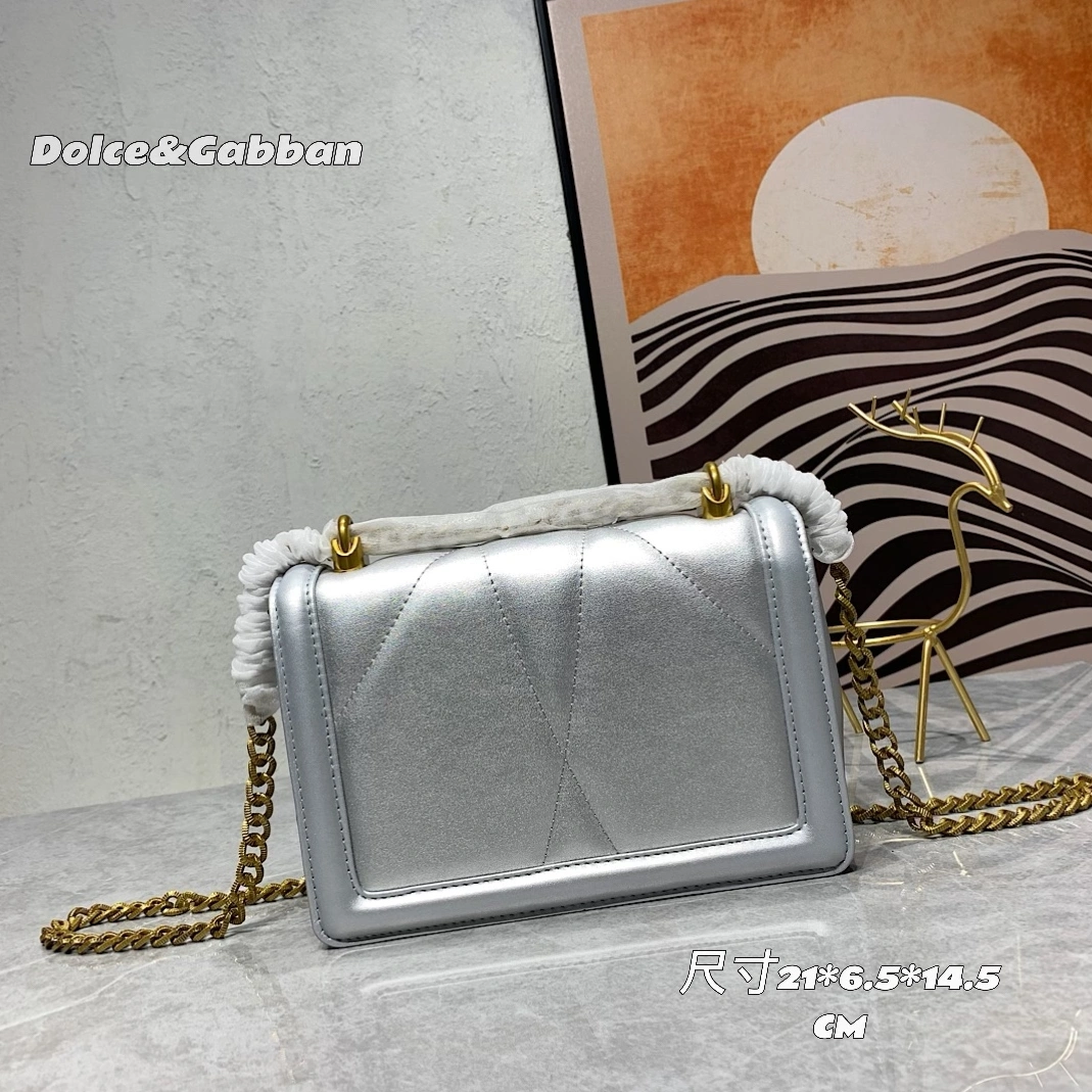Dolce & Gabbana D&G AAA Quality Messenger Bags For Women Reliable 962