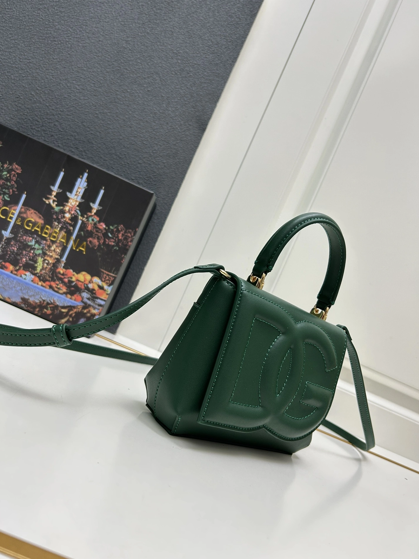 Dolce & Gabbana D&G AAA Quality Messenger Bags For Women SmartChoice 6109