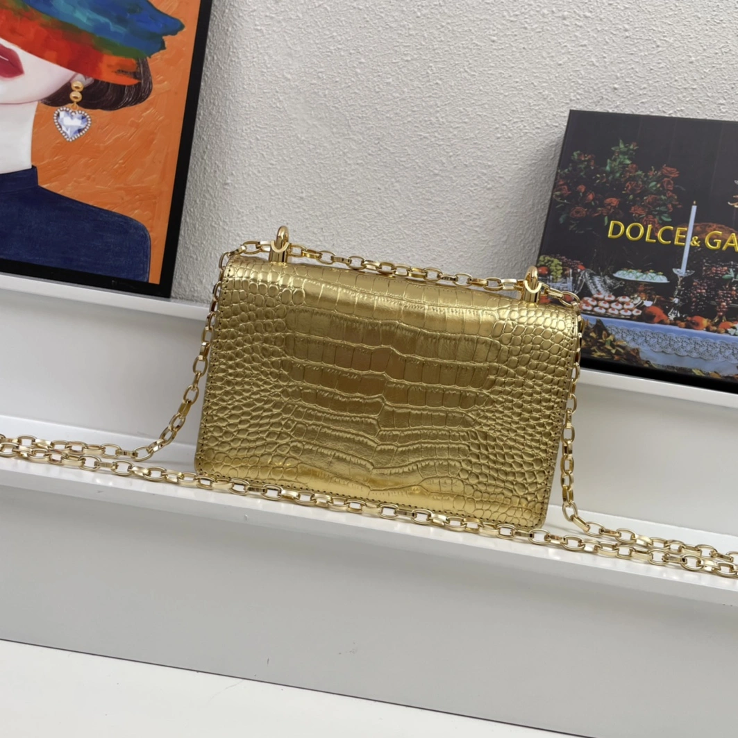 Dolce & Gabbana D&G AAA Quality Messenger Bags For Women Sophisticated 6754