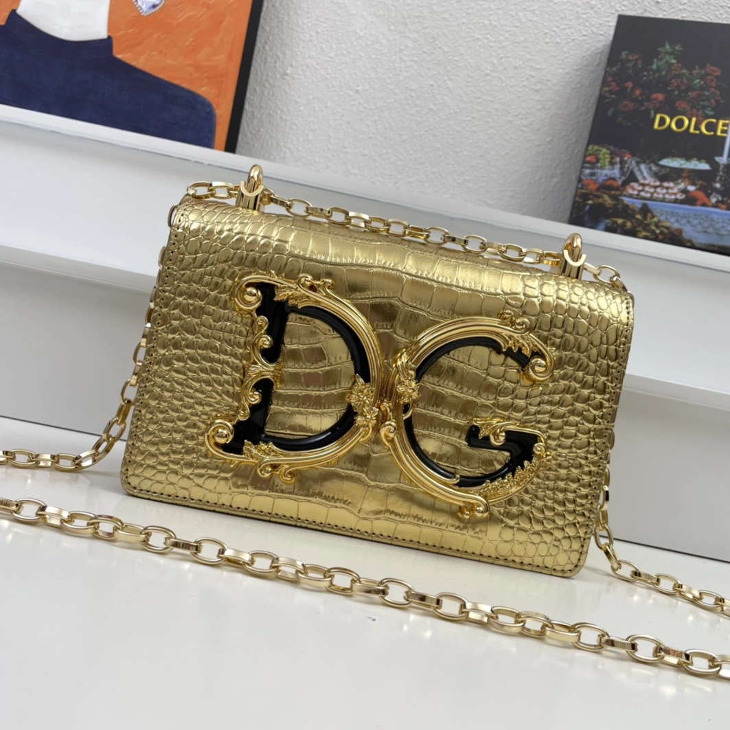 Dolce & Gabbana D&G AAA Quality Messenger Bags For Women Sophisticated 6754