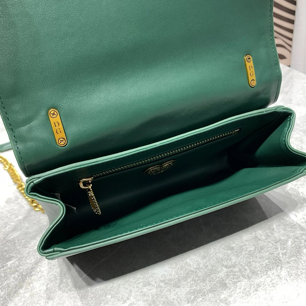 Dolce & Gabbana D&G AAA Quality Messenger Bags For Women StreetReady 9404