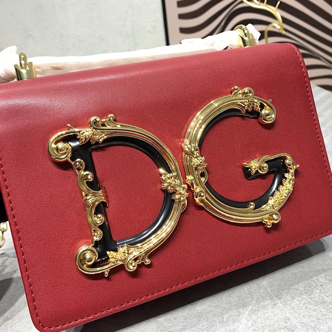 Dolce & Gabbana D&G AAA Quality Messenger Bags For Women Unique 819