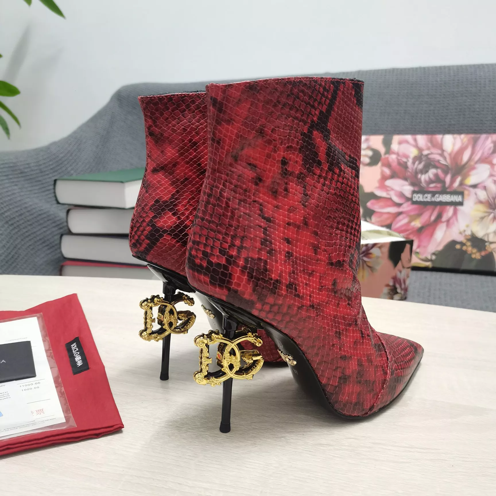 Dolce & Gabbana D&G Boots For Women EasyMatch 7351