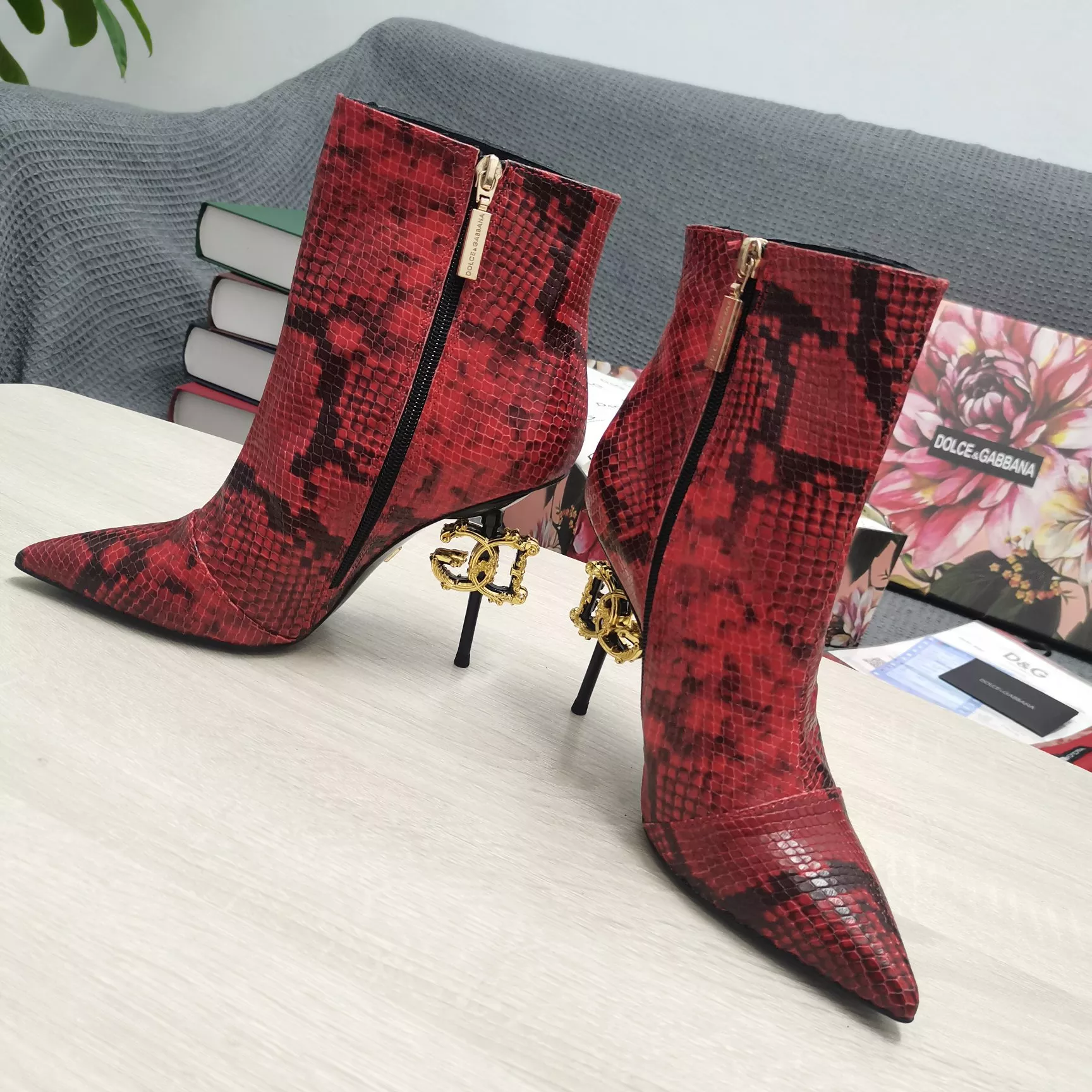 Dolce & Gabbana D&G Boots For Women EasyMatch 7351