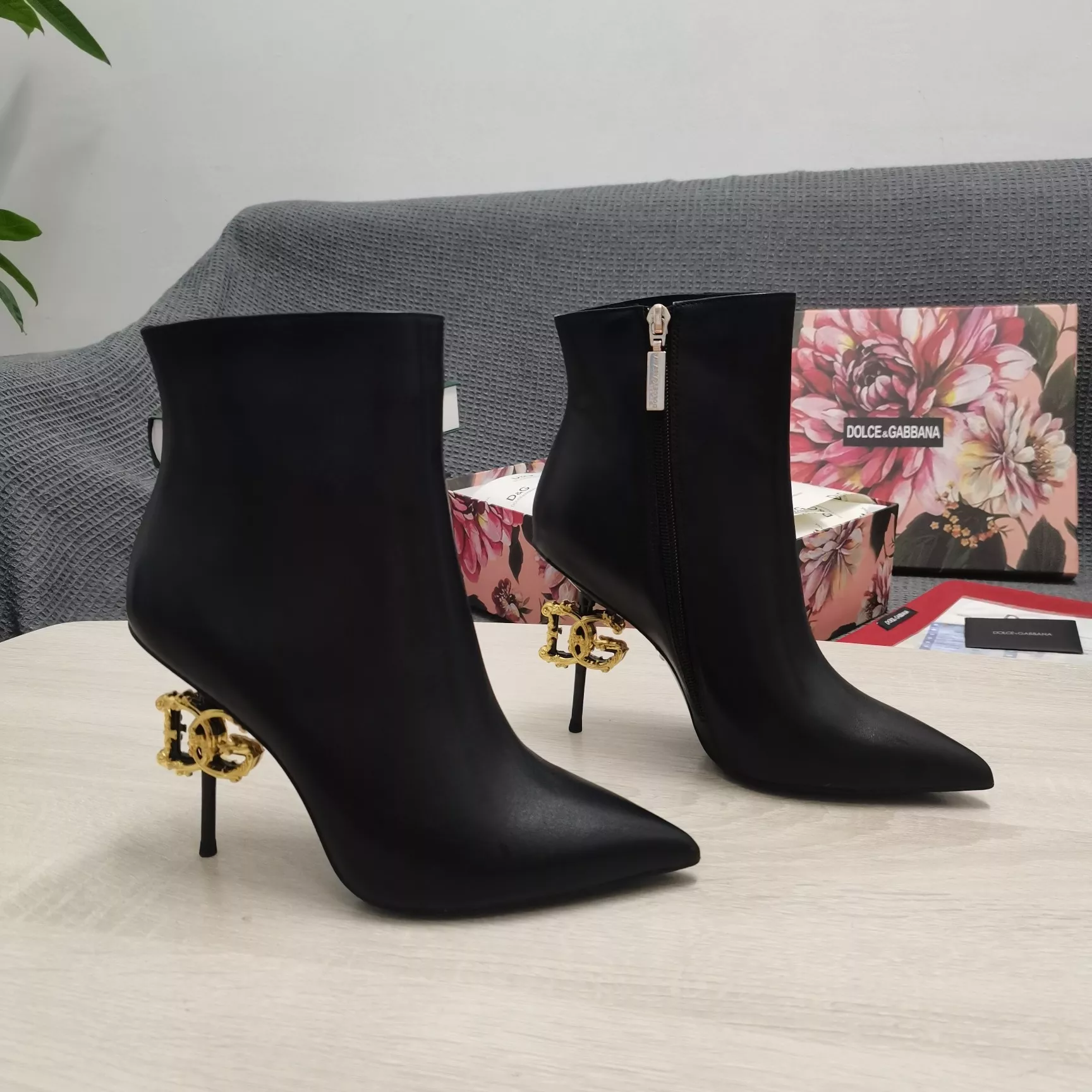 Dolce & Gabbana D&G Boots For Women Fashionable 3324