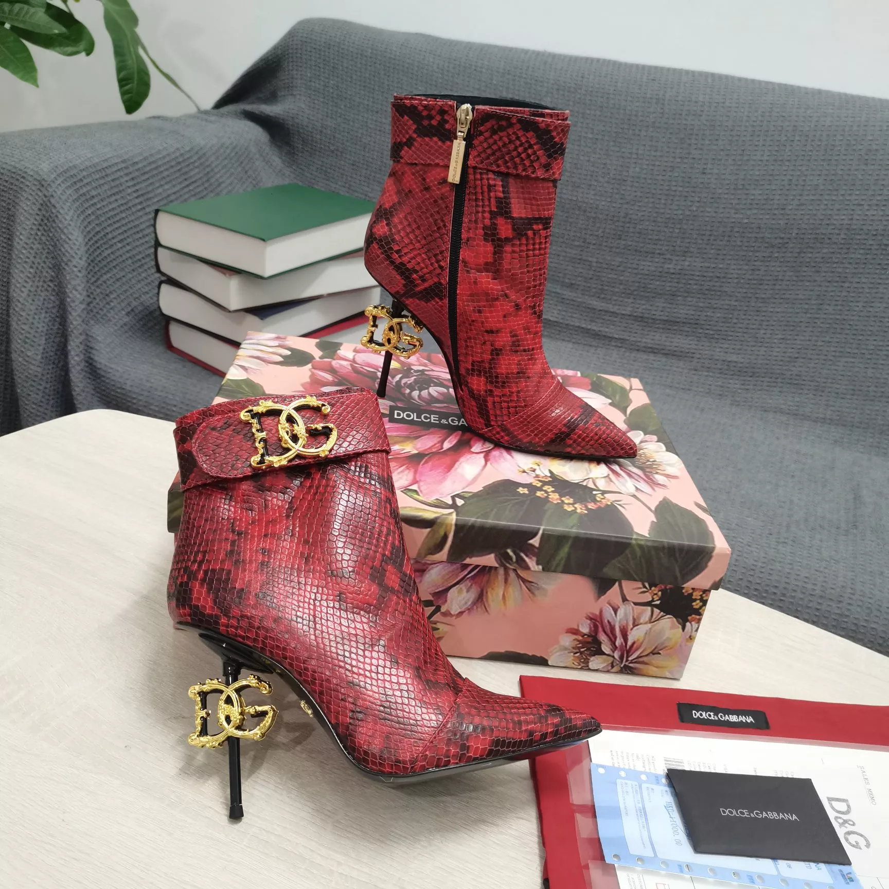 Dolce & Gabbana D&G Boots For Women Modern 6349