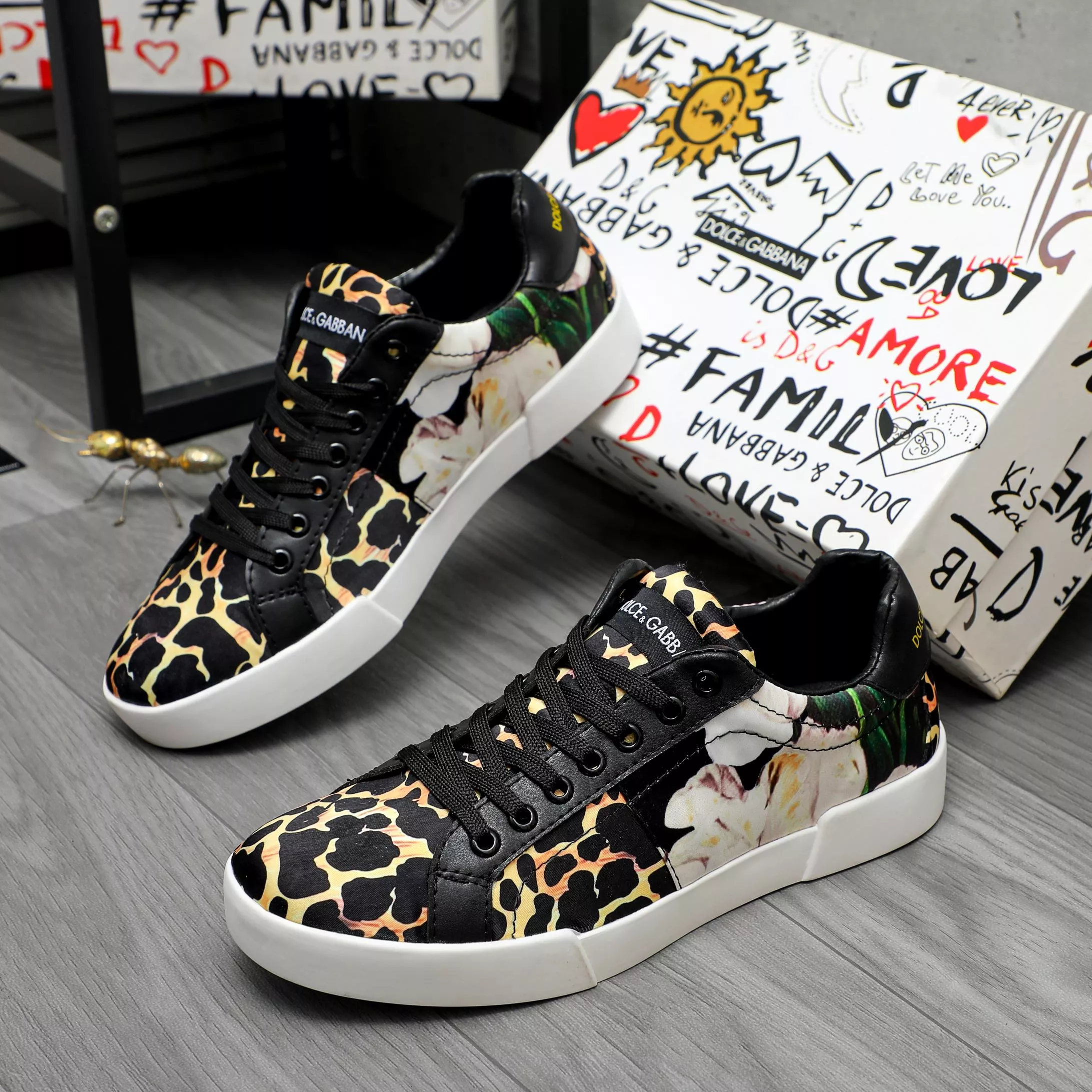 Dolce & Gabbana D&G Casual Shoes For Men AllSeason 2629