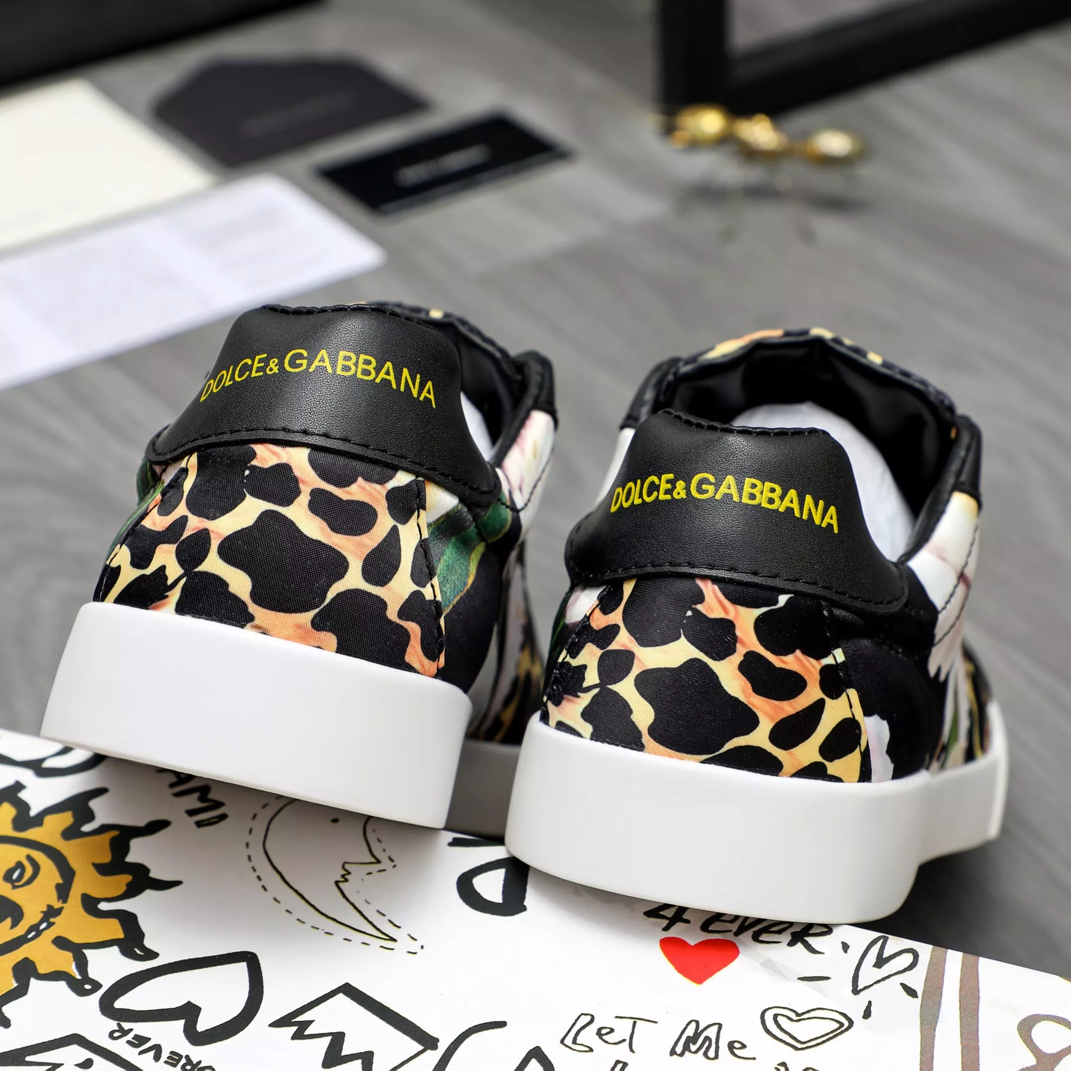 Dolce & Gabbana D&G Casual Shoes For Men AllSeason 2629