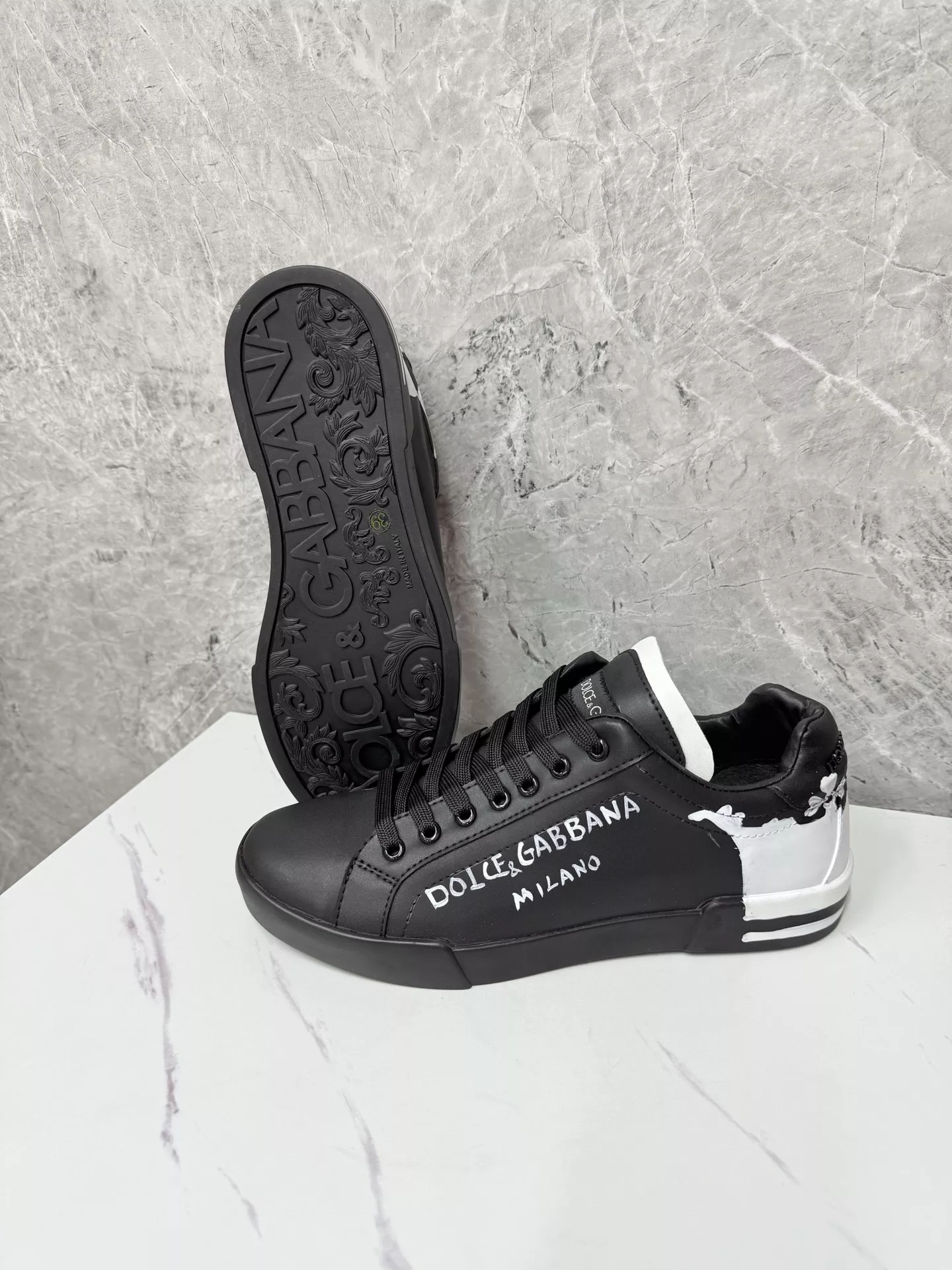 Dolce & Gabbana D&G Casual Shoes For Men EasyMatch 8856