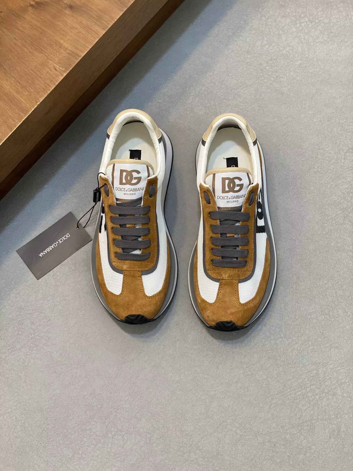 Dolce & Gabbana D&G Casual Shoes For Men EyeCatching 8578