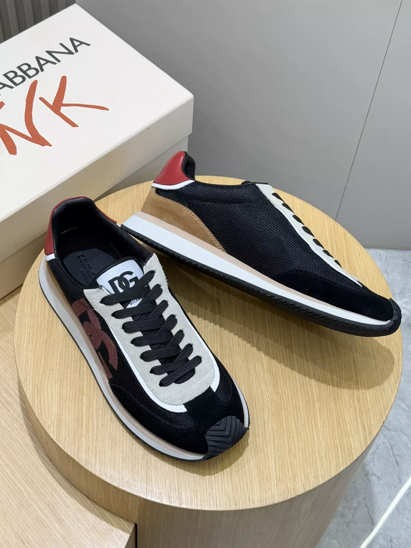 Dolce & Gabbana D&G Casual Shoes For Men EyeCatching 941