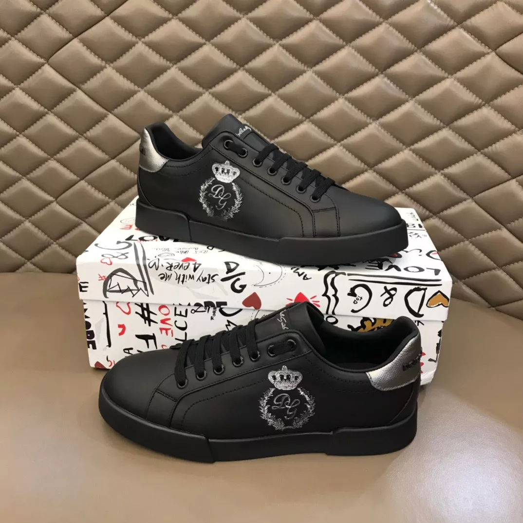 Dolce & Gabbana D&G Casual Shoes For Men Flexible 655