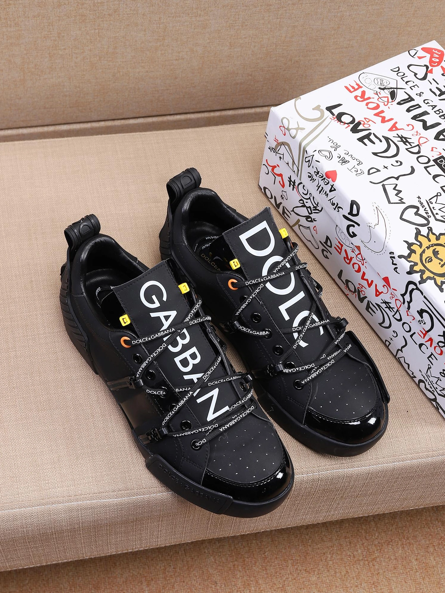 Dolce & Gabbana D&G Casual Shoes For Men Resilient 7375