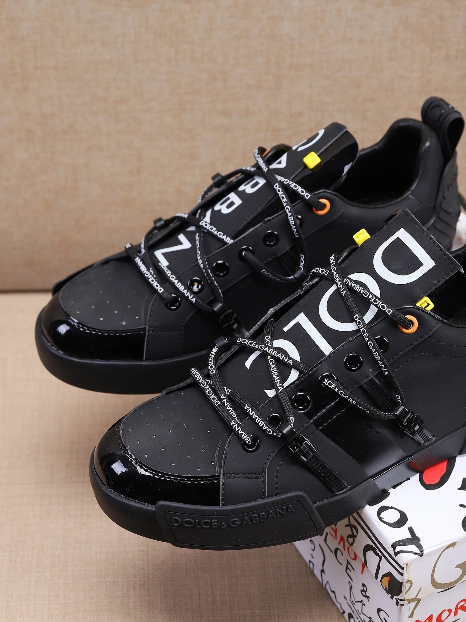 Dolce & Gabbana D&G Casual Shoes For Men Resilient 7375