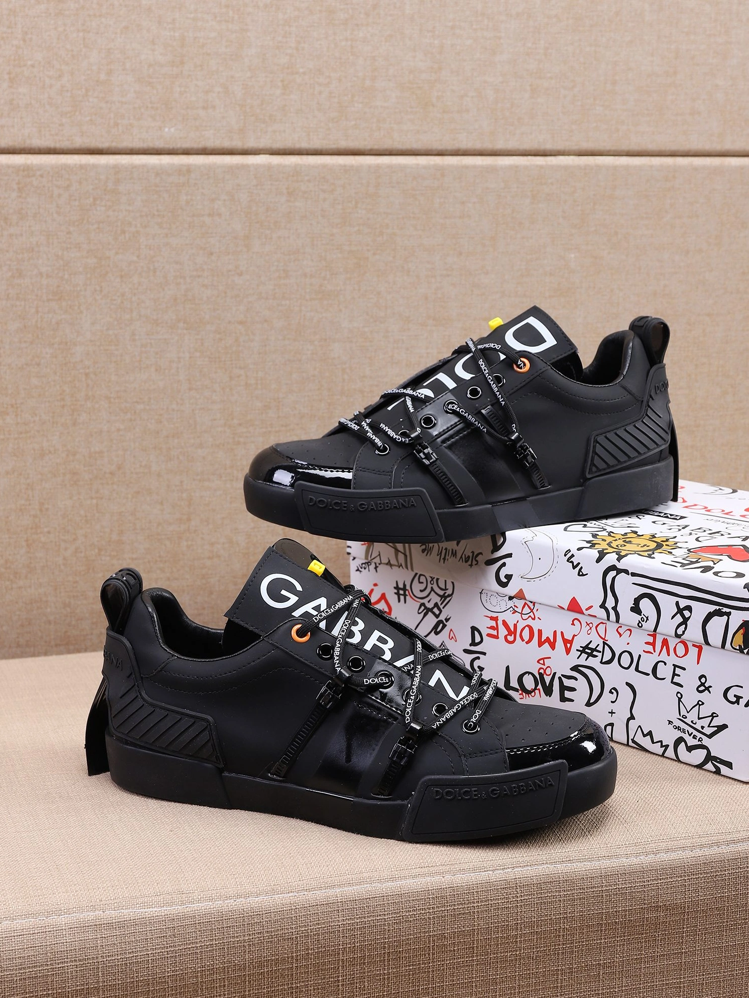 Dolce & Gabbana D&G Casual Shoes For Men Resilient 7375