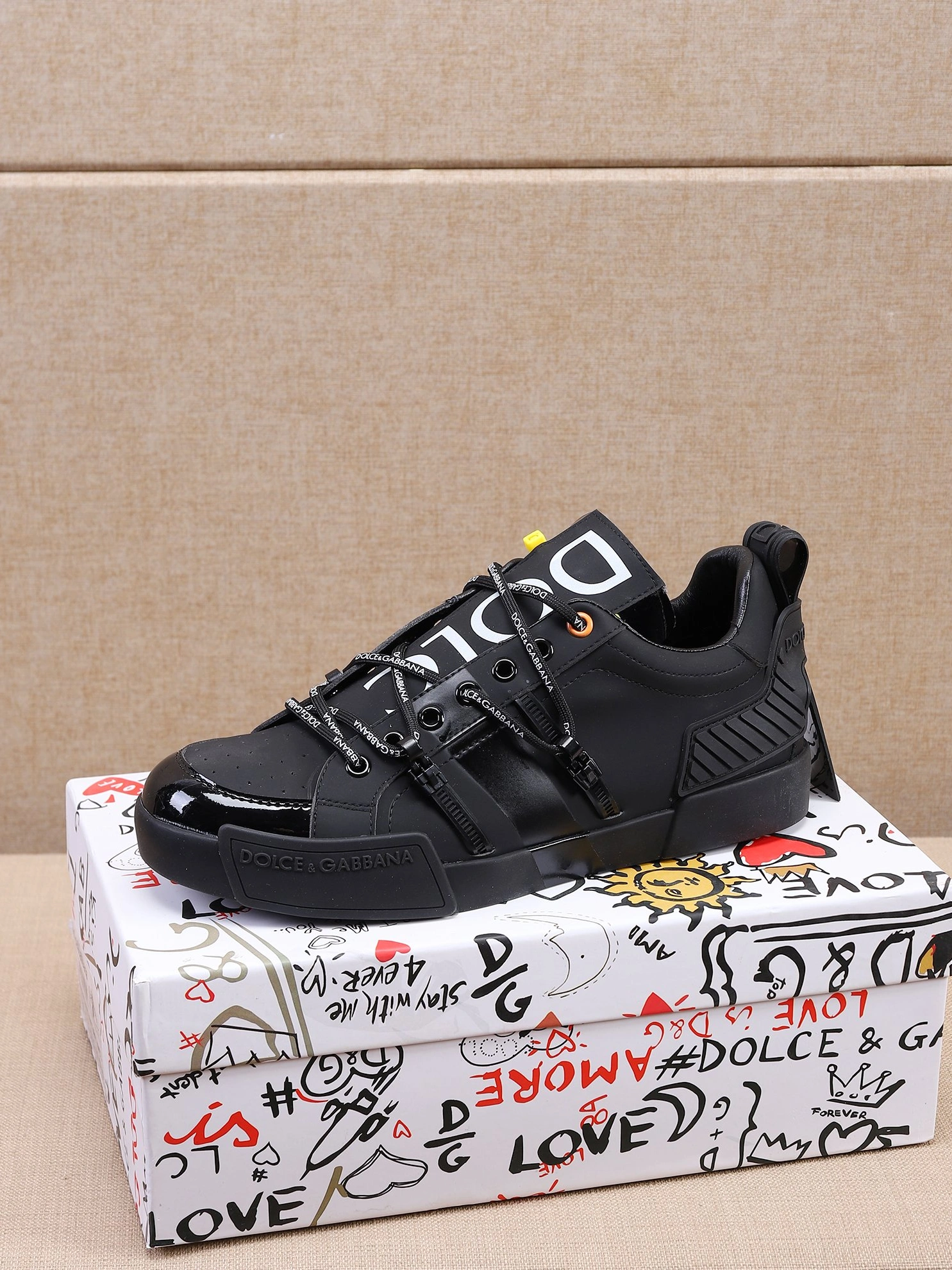 Dolce & Gabbana D&G Casual Shoes For Men Resilient 7375