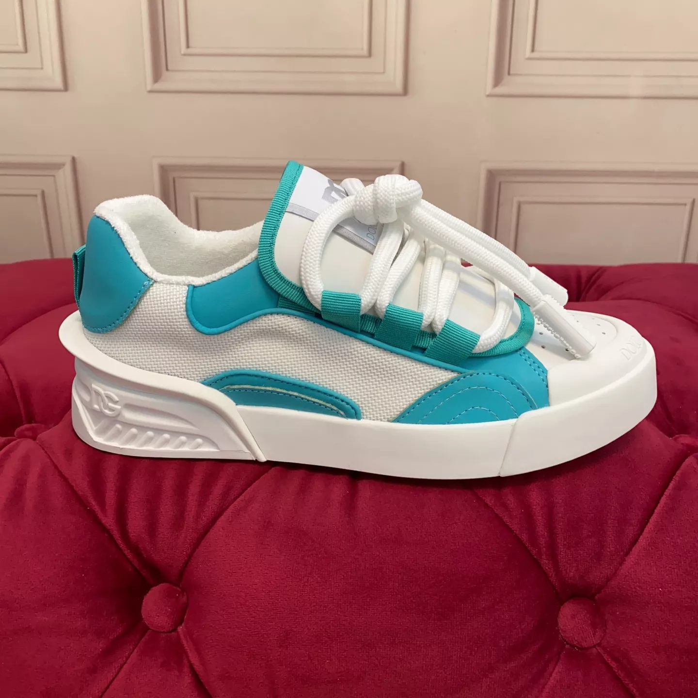 Dolce & Gabbana D&G Casual Shoes For Women AllSeason 5277