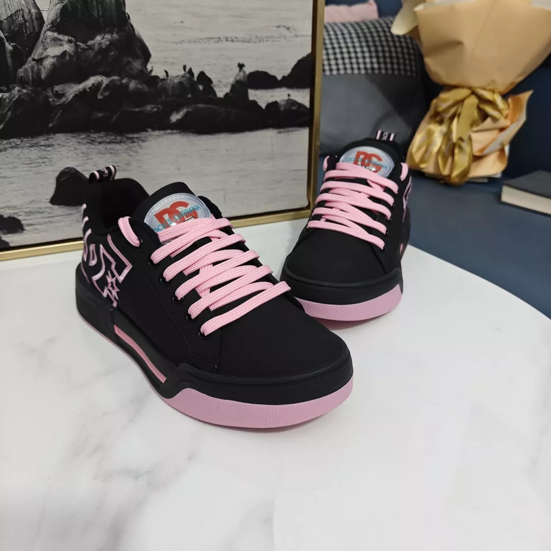 Dolce & Gabbana D&G Casual Shoes For Women Bold 4673