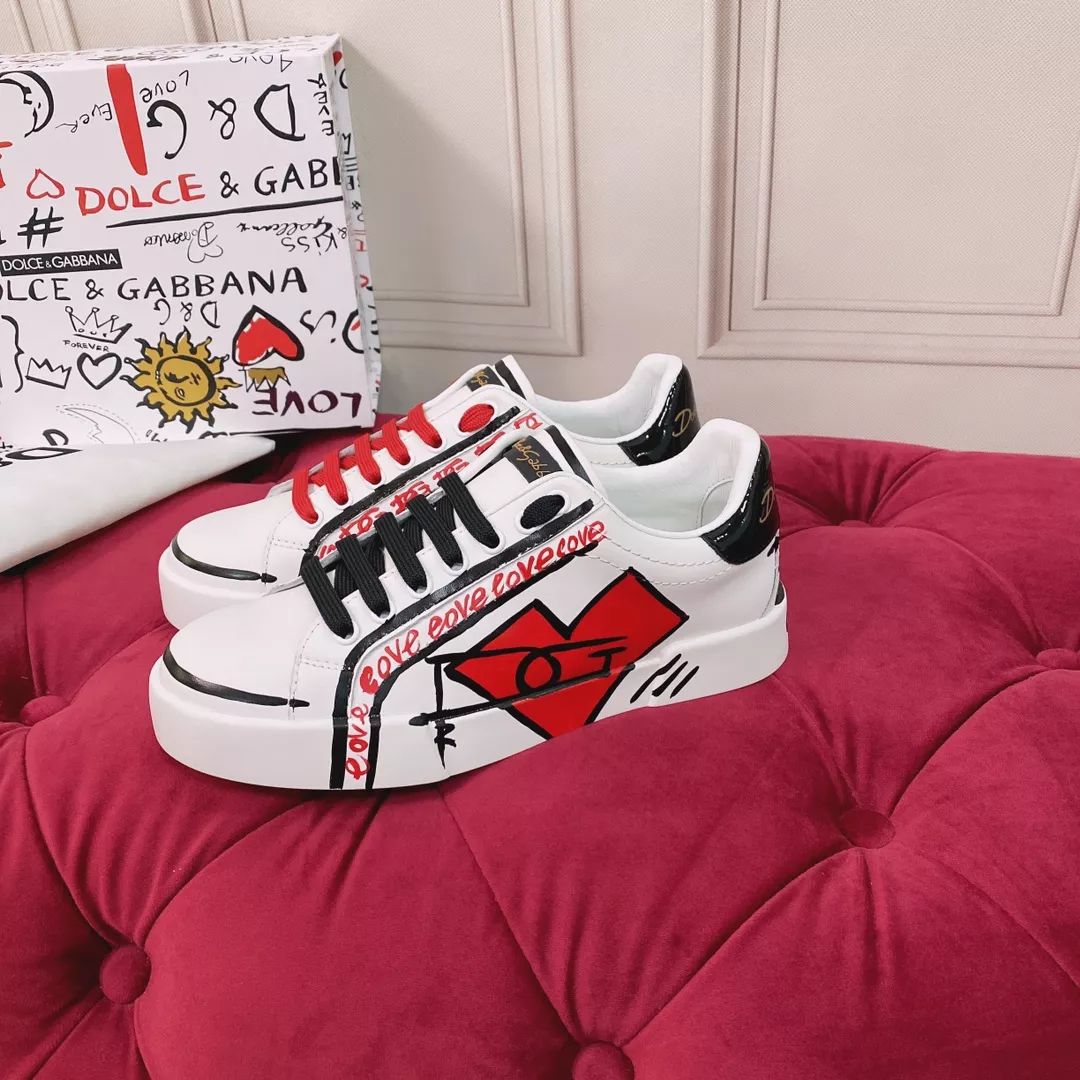 Dolce & Gabbana D&G Casual Shoes For Women Durable 661