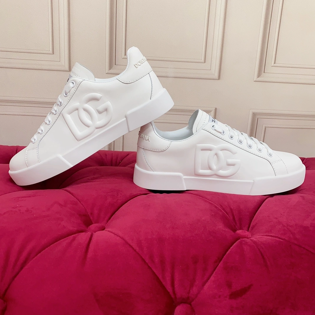 Dolce & Gabbana D&G Casual Shoes For Women EasyMatch 9092