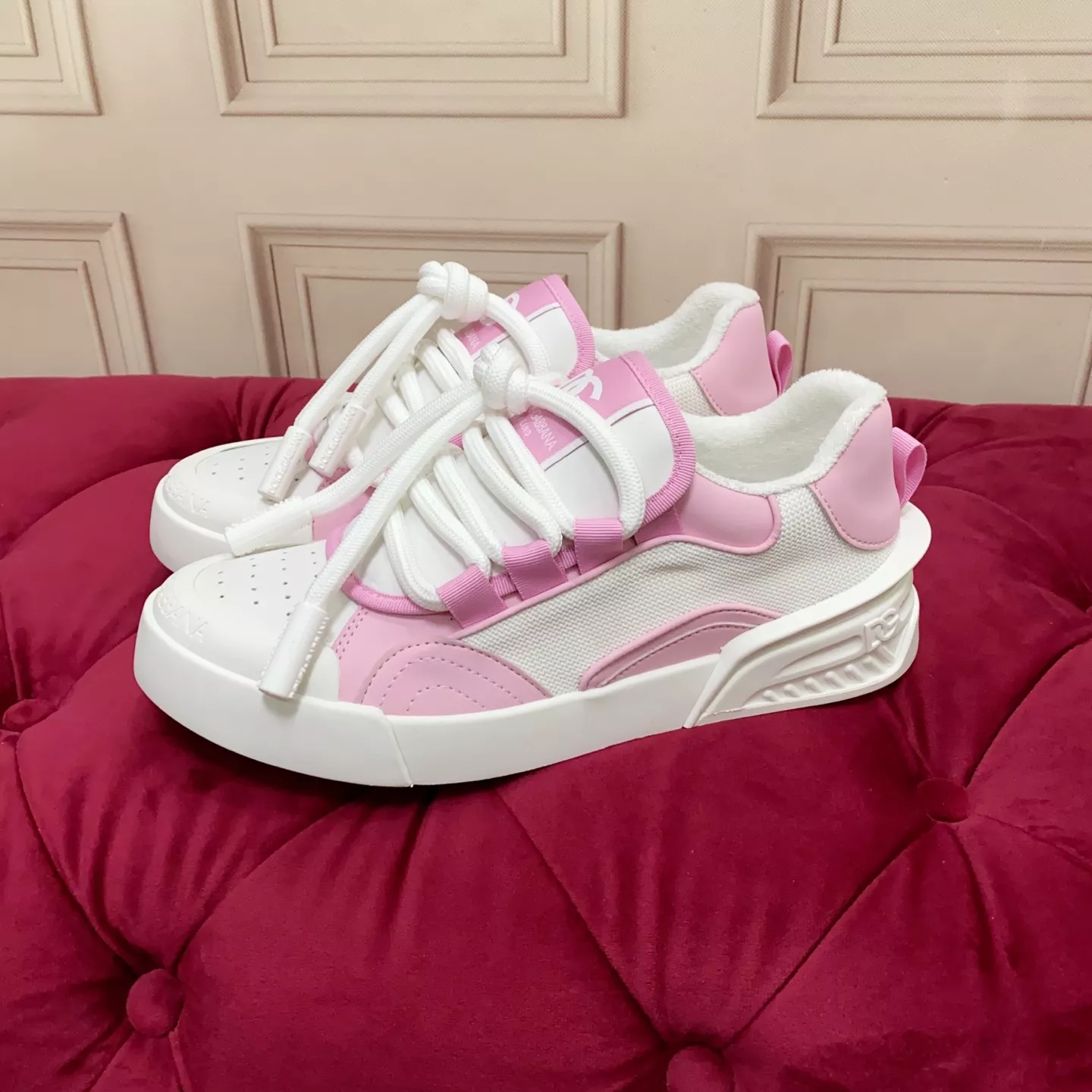 Dolce & Gabbana D&G Casual Shoes For Women Reliable 5345