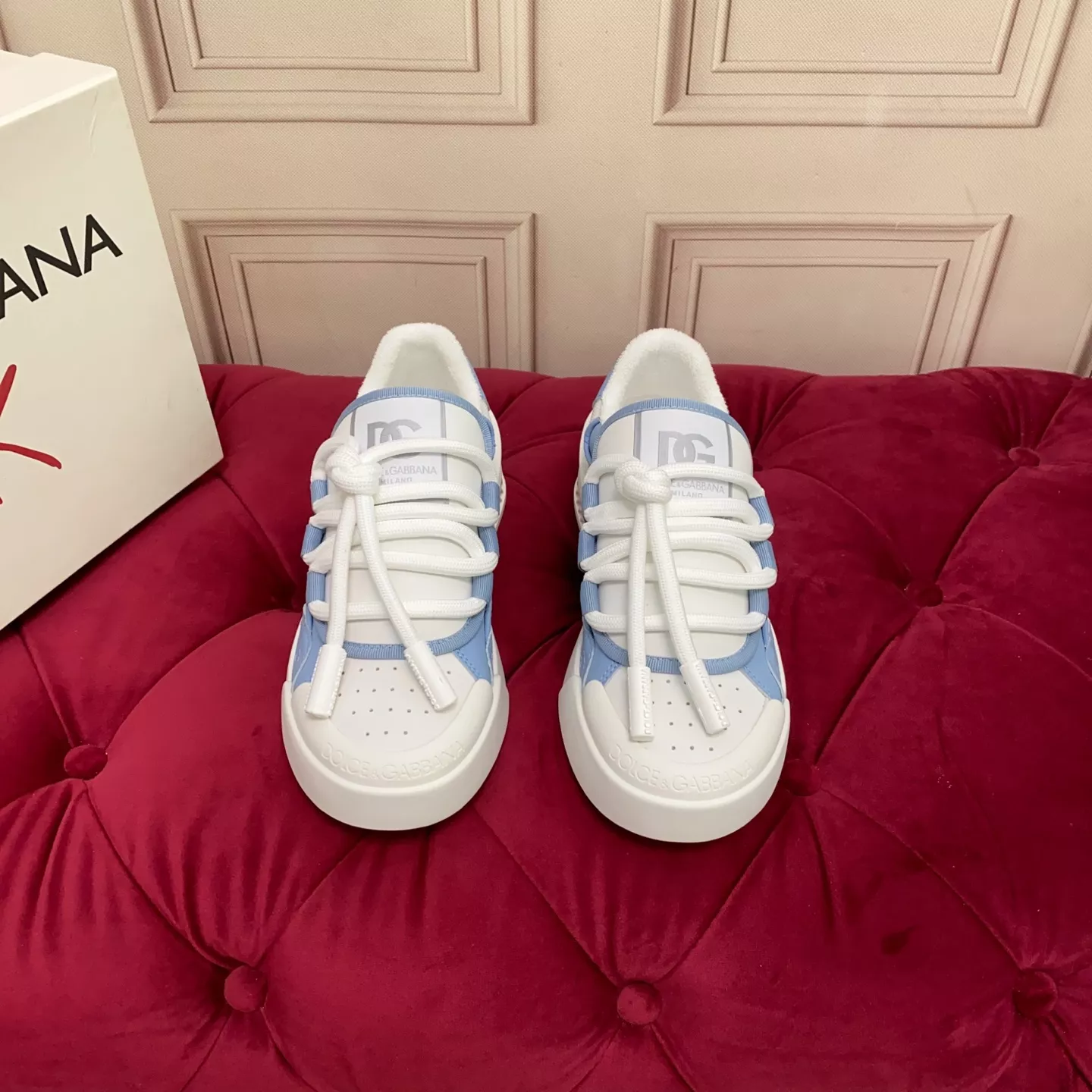 Dolce & Gabbana D&G Casual Shoes For Women UrbanStyle 8183