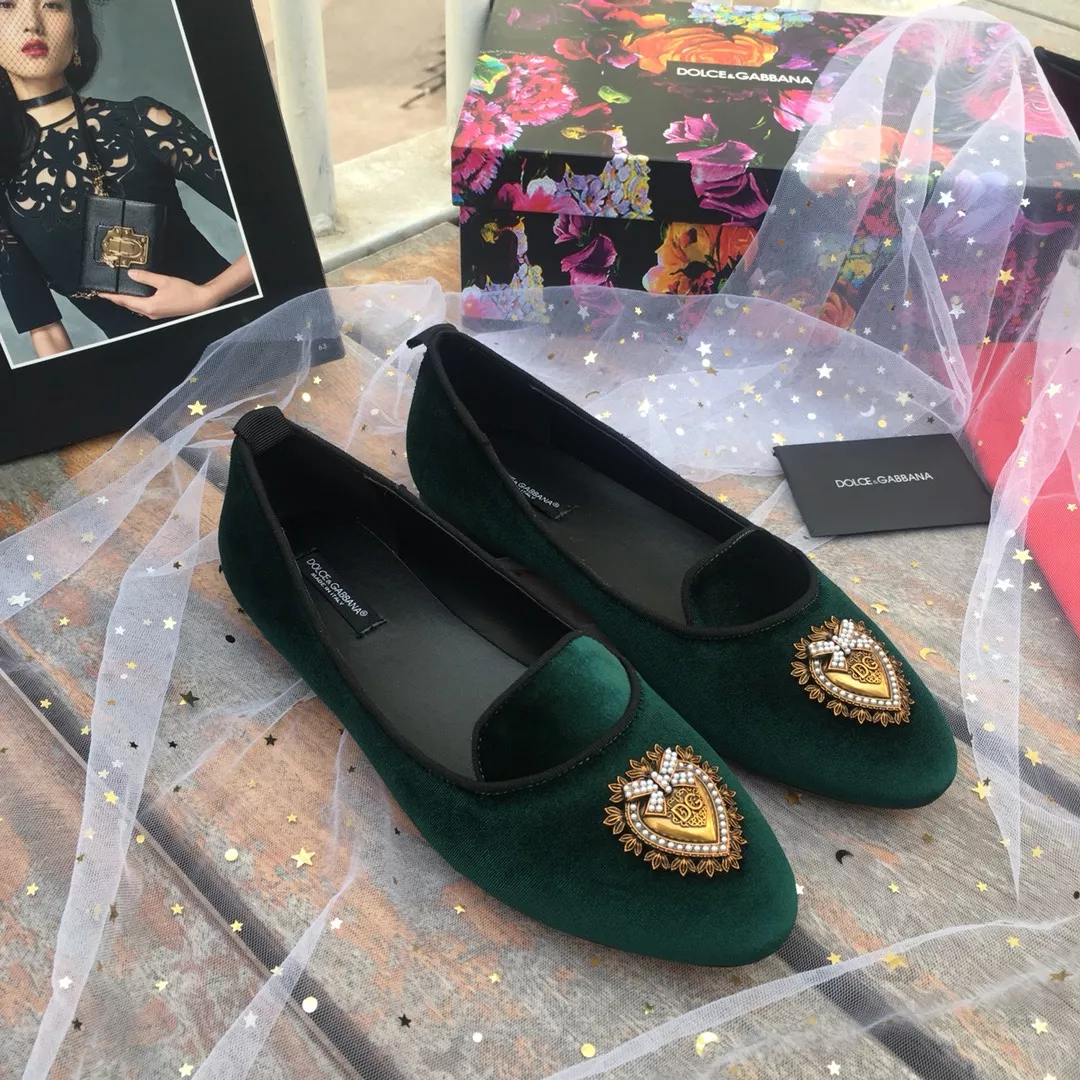 Dolce & Gabbana D&G Flat Shoes For Women Sophisticated 9931