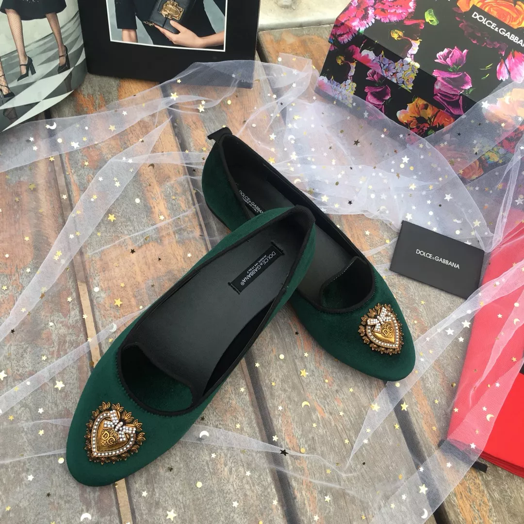 Dolce & Gabbana D&G Flat Shoes For Women Sophisticated 9931