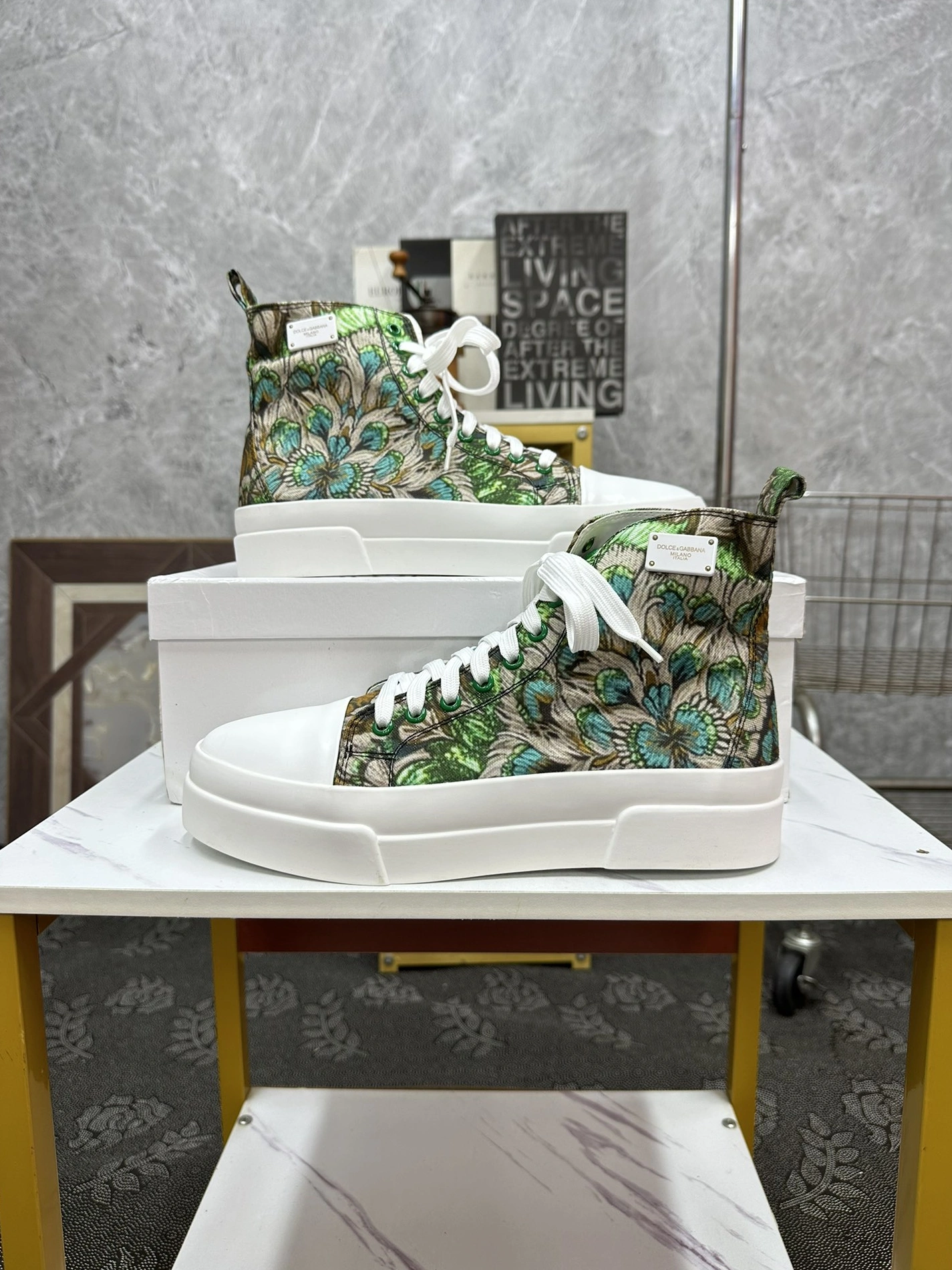 Dolce & Gabbana D&G High Top Shoes For Men EyeCatching 9557