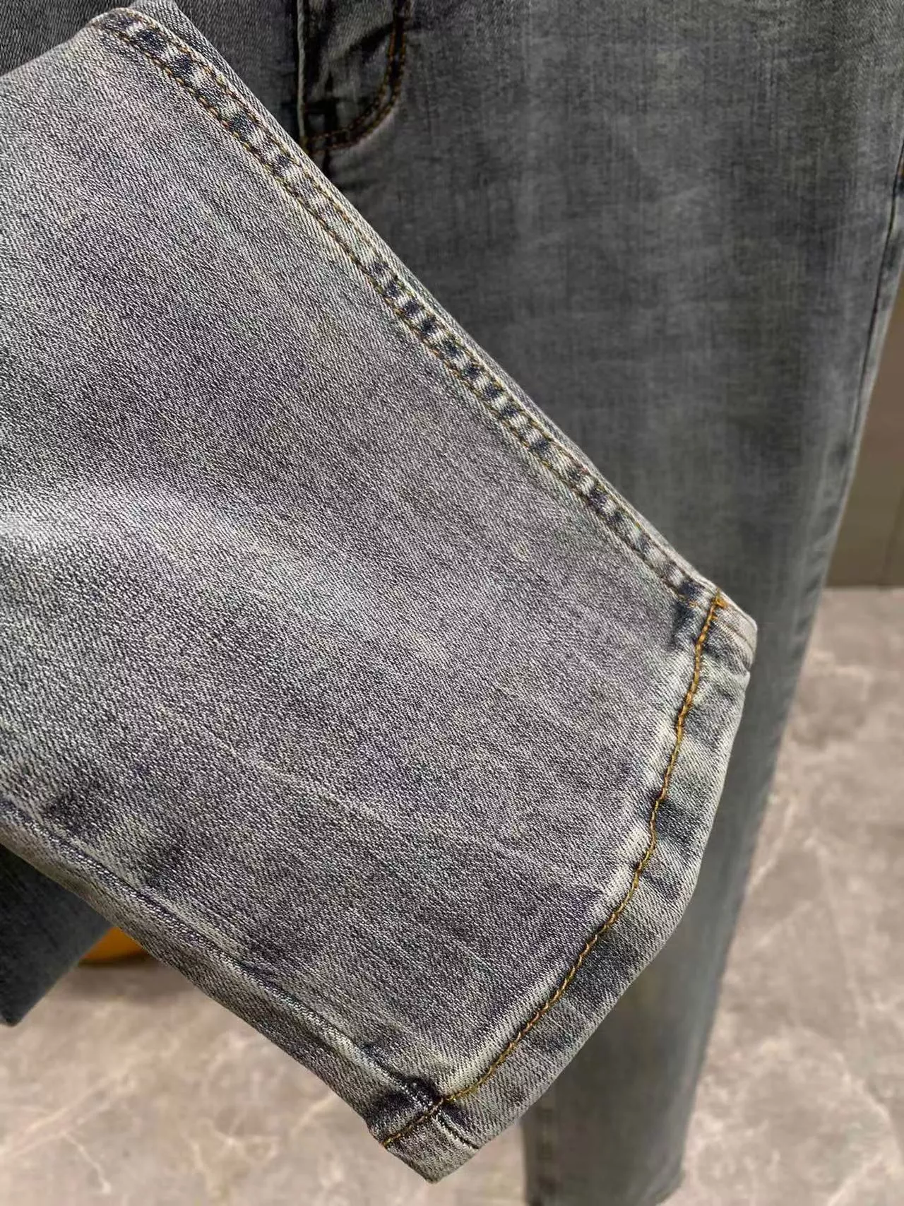 Dolce & Gabbana D&G Jeans For Men Bright 919