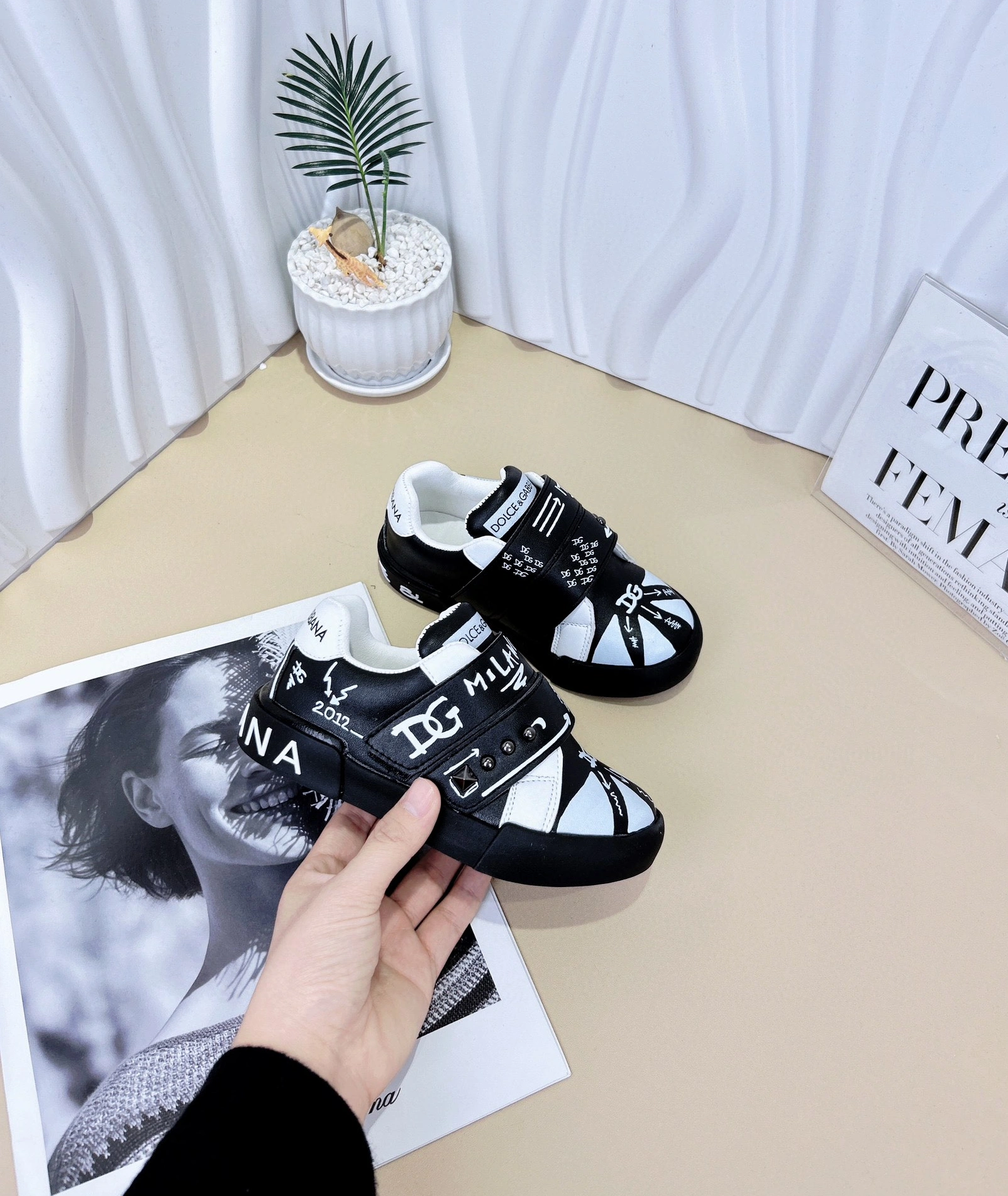 Dolce & Gabbana D&G Kids' Shoes For Kids EyeCatching 6807