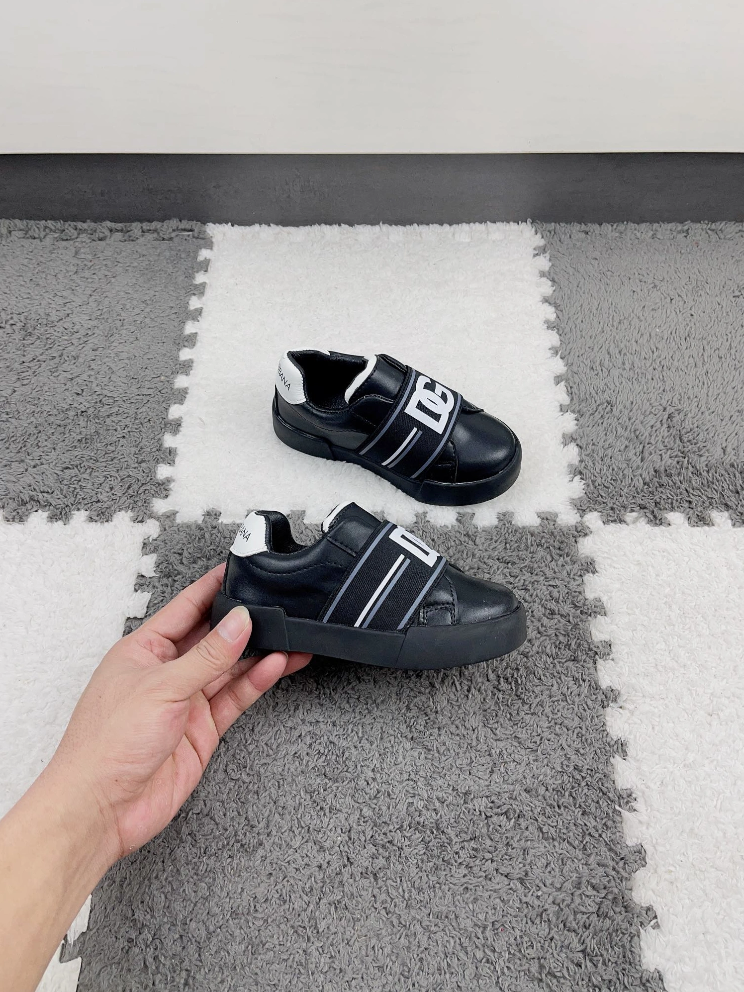 Dolce & Gabbana D&G Kids' Shoes For Kids EyeCatching 9183
