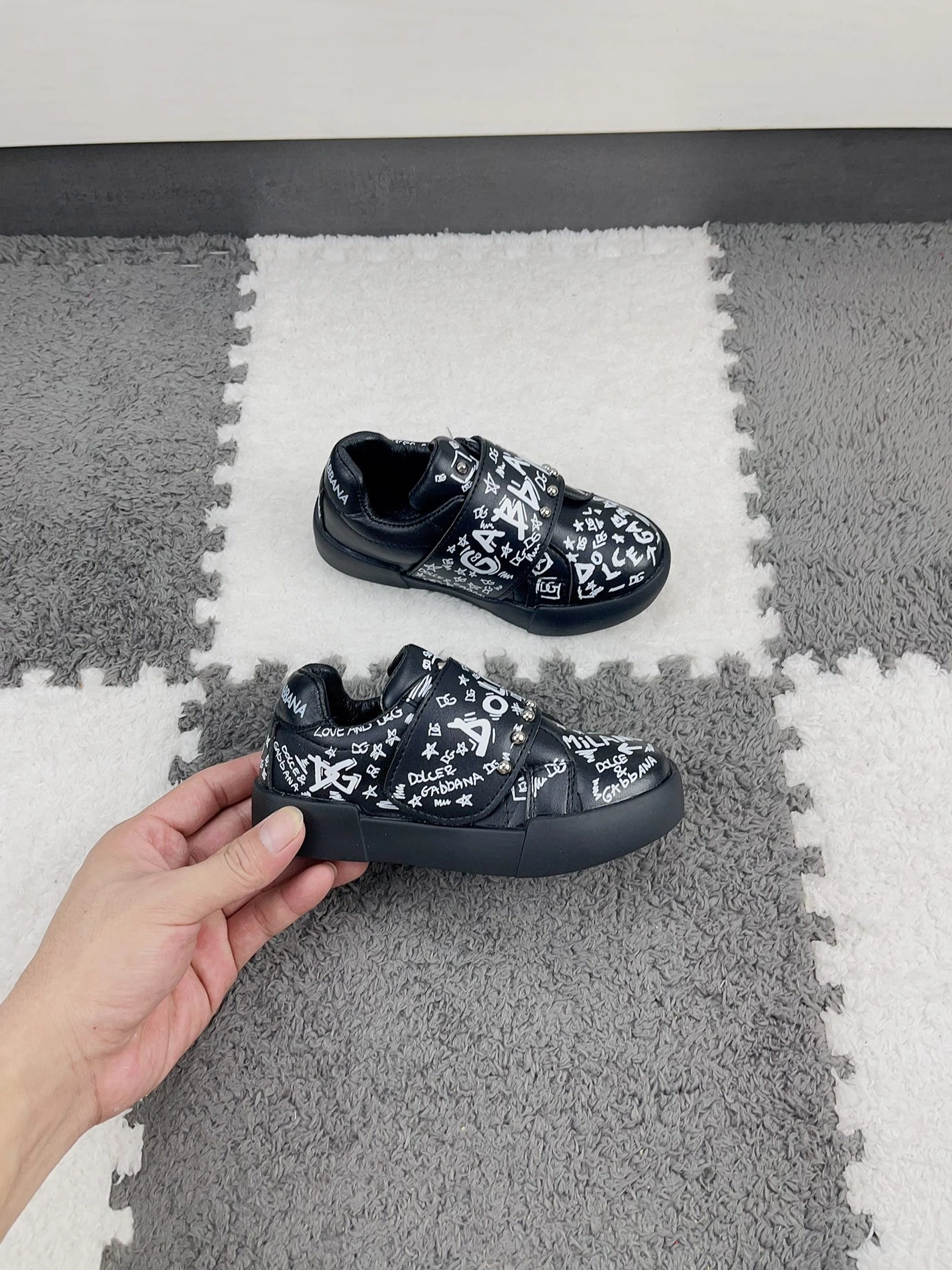 Dolce & Gabbana D&G Kids' Shoes For Kids Stylish 6881