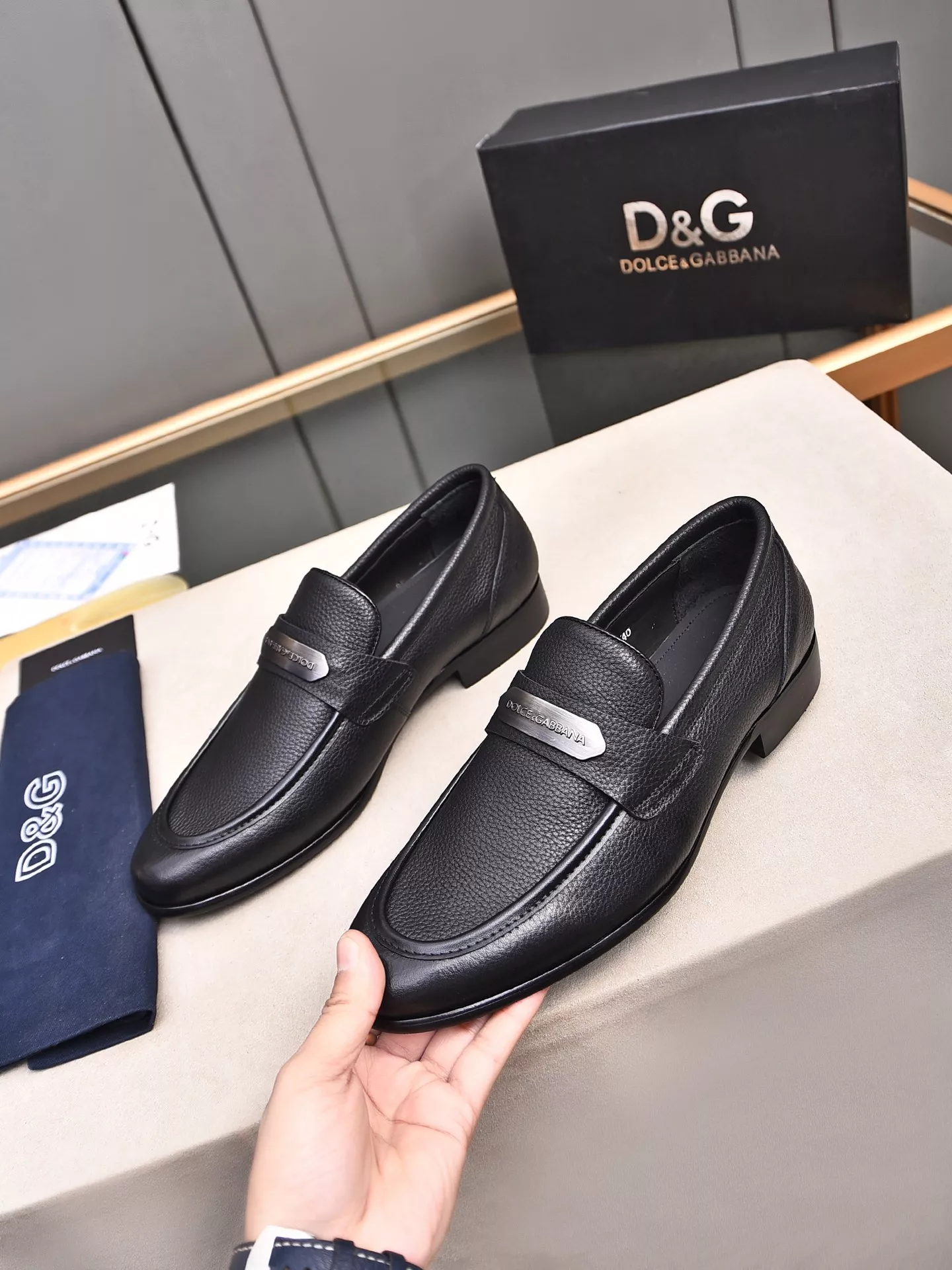 Dolce & Gabbana D&G Leather Shoes For Men Durable 867