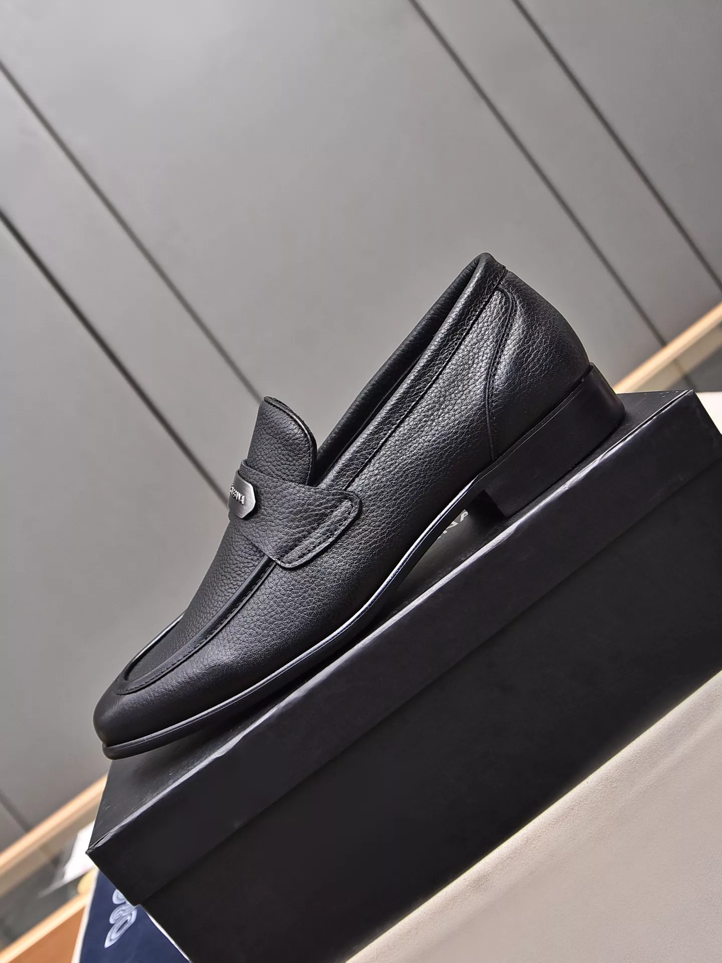 Dolce & Gabbana D&G Leather Shoes For Men Durable 867