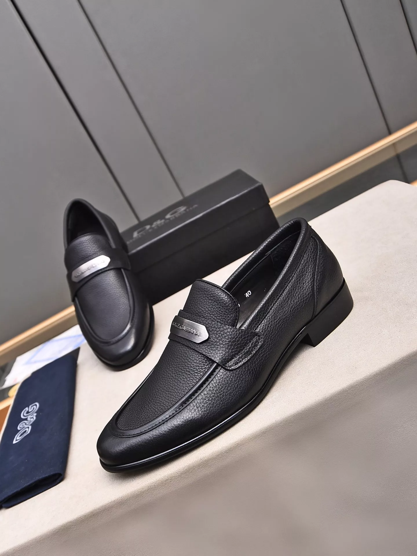 Dolce & Gabbana D&G Leather Shoes For Men Durable 867