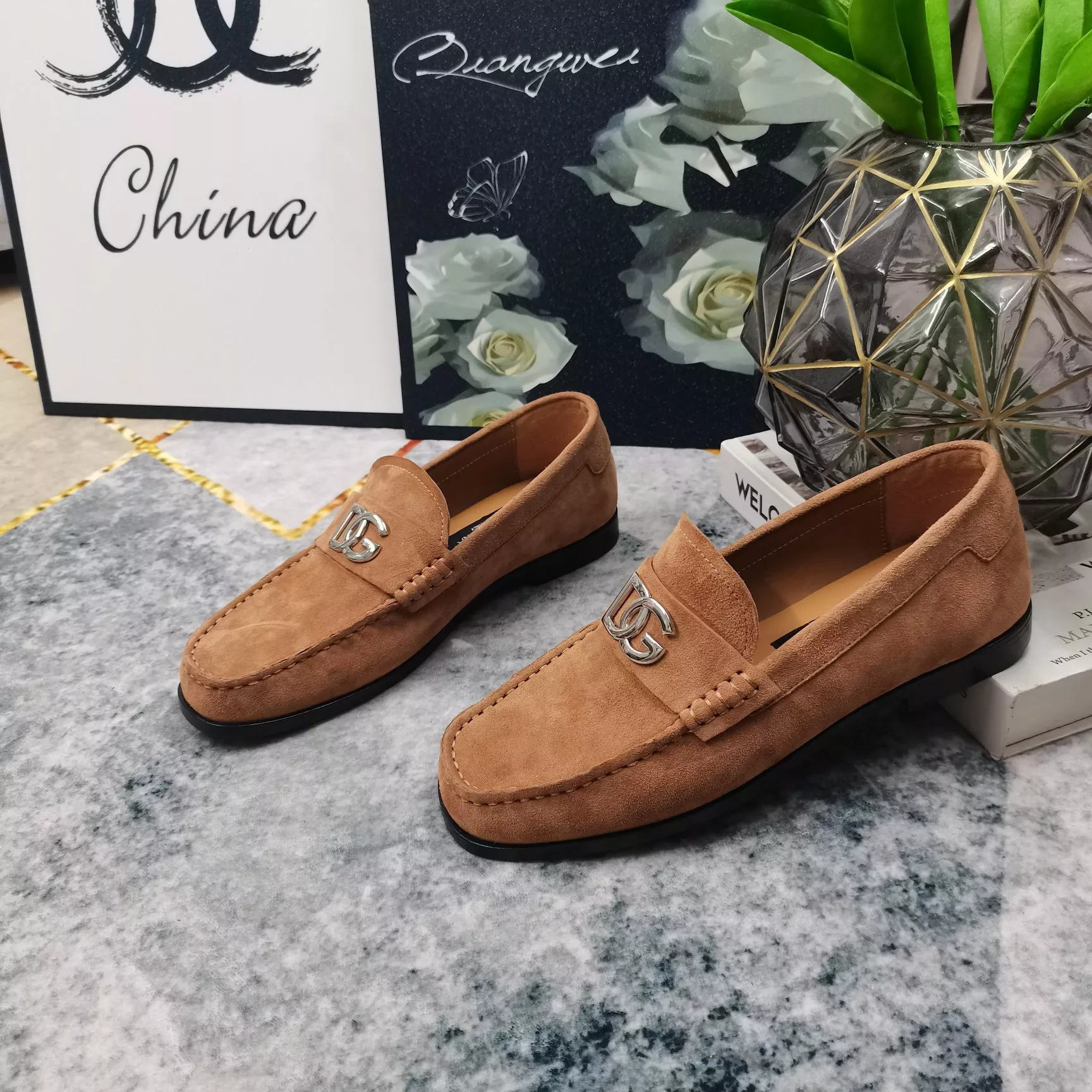 Dolce & Gabbana D&G Leather Shoes For Women Lightweight 5232