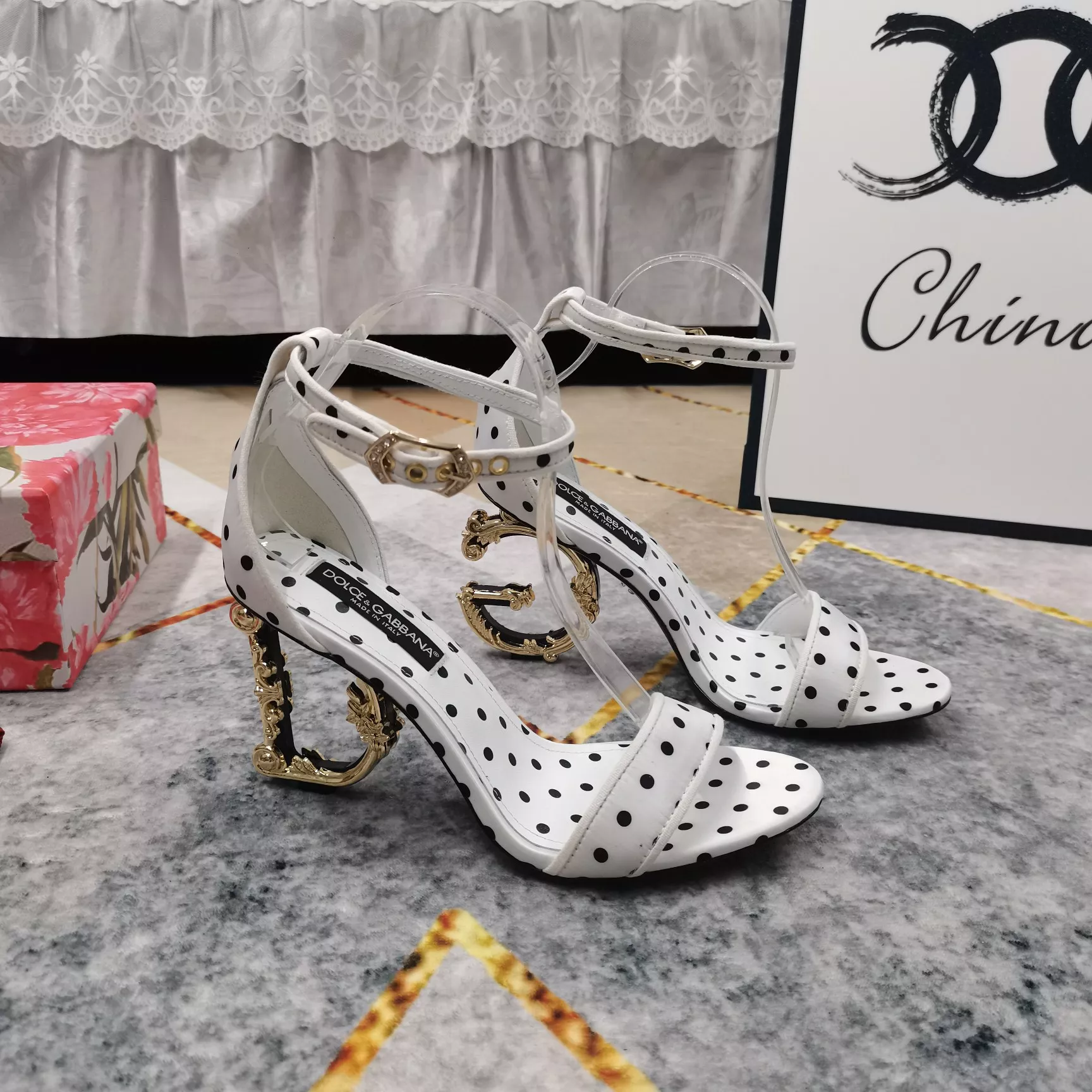Dolce & Gabbana D&G Sandal For Women Bright 5213