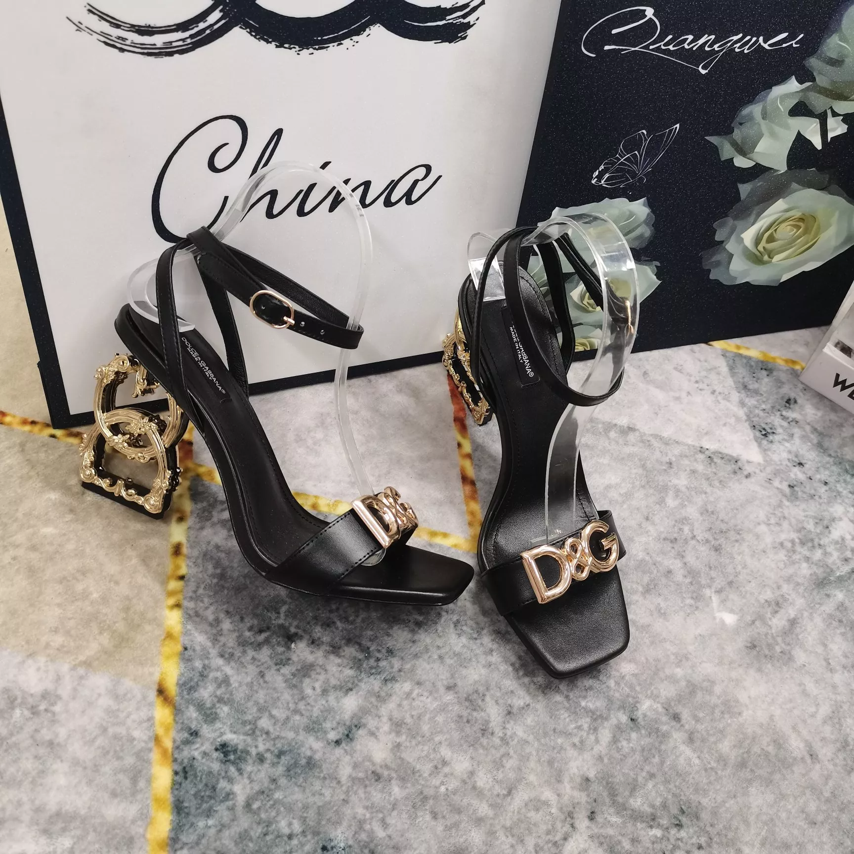 Dolce & Gabbana D&G Sandal For Women EasyMatch 2110