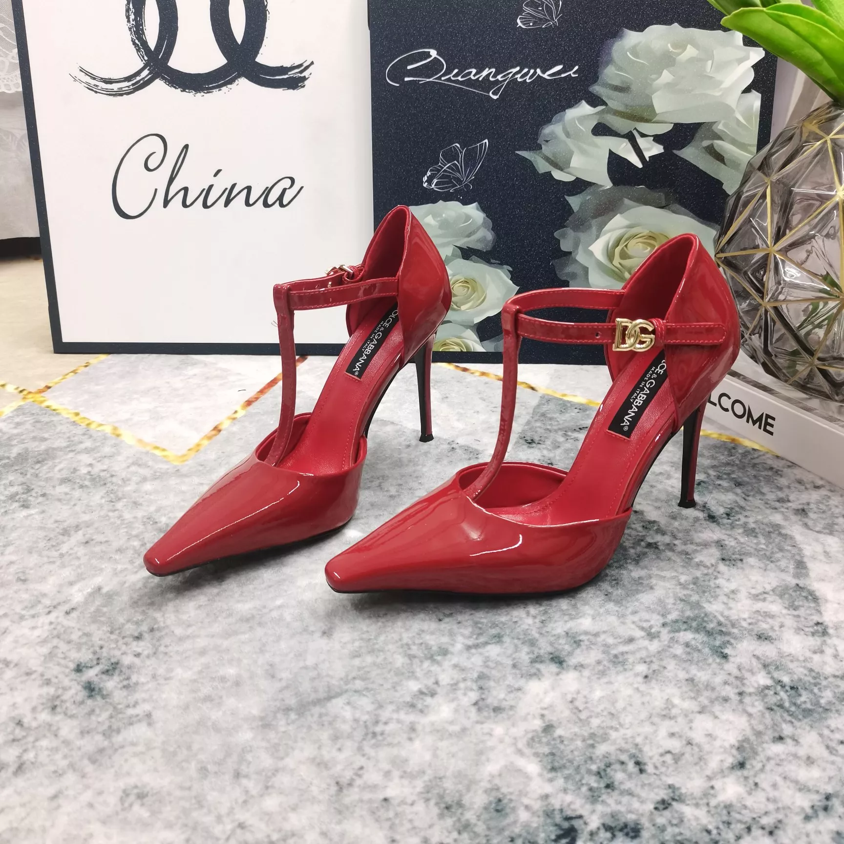 Dolce & Gabbana D&G Sandal For Women Efficient 5896