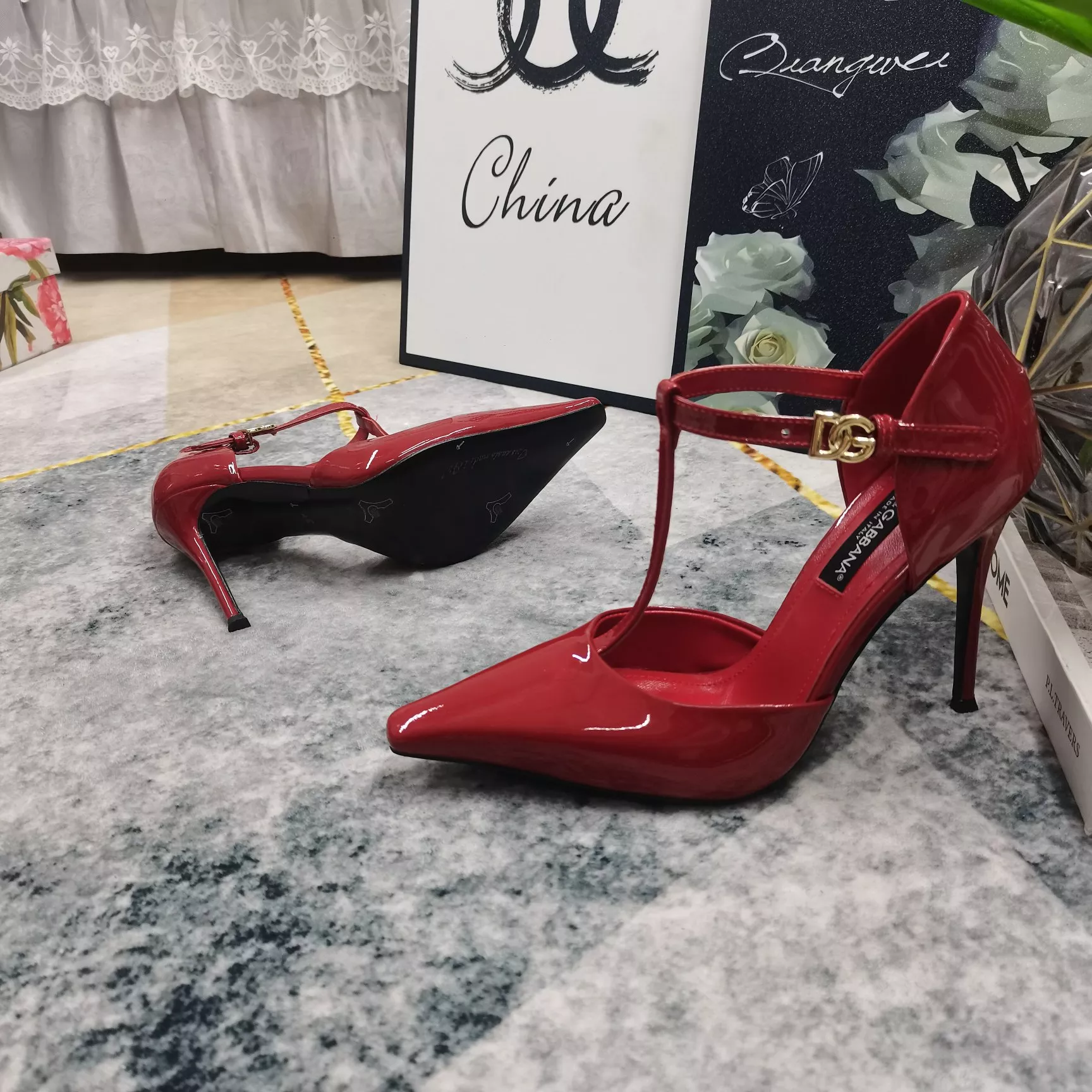 Dolce & Gabbana D&G Sandal For Women Efficient 5896