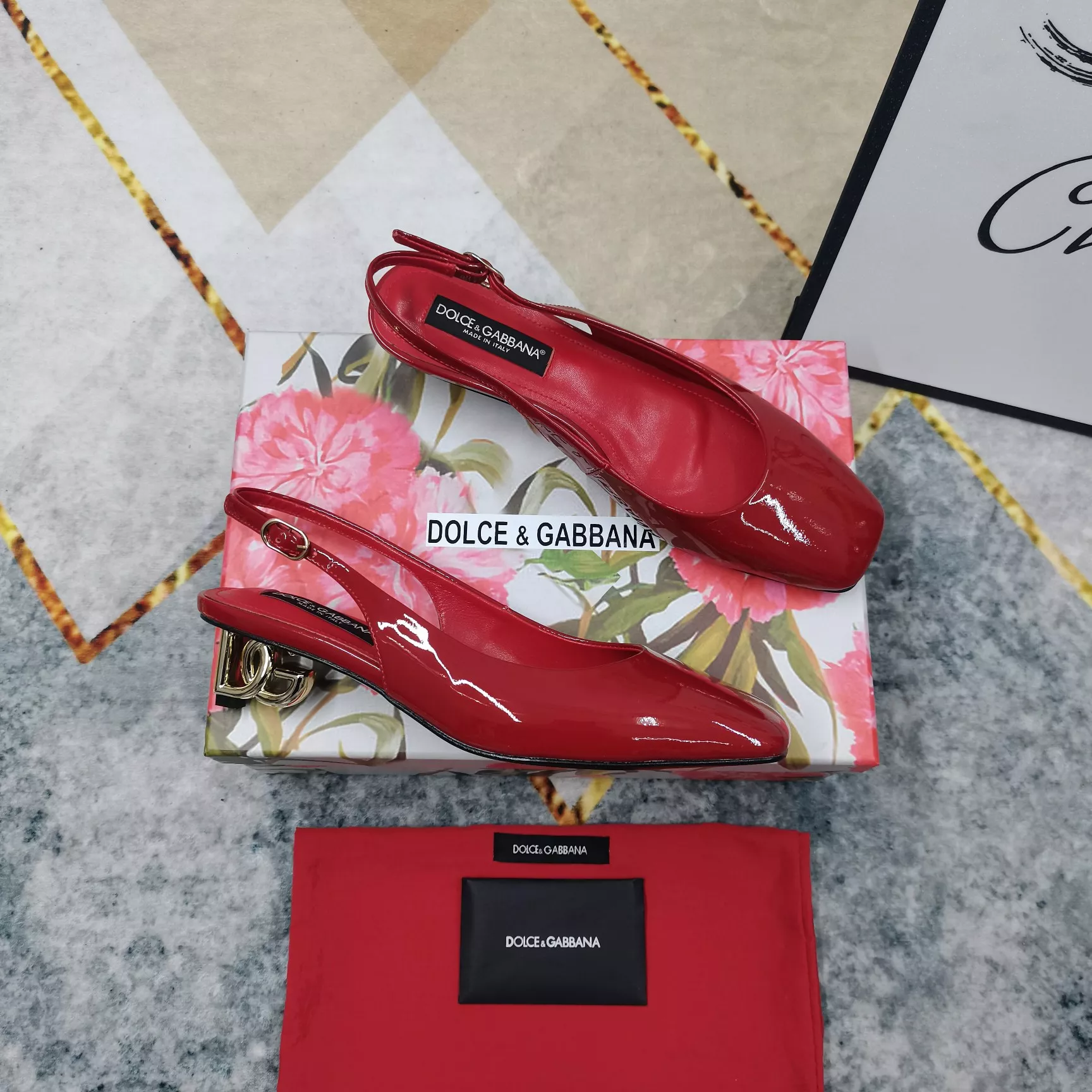 Dolce & Gabbana D&G Sandal For Women Elegant 1103