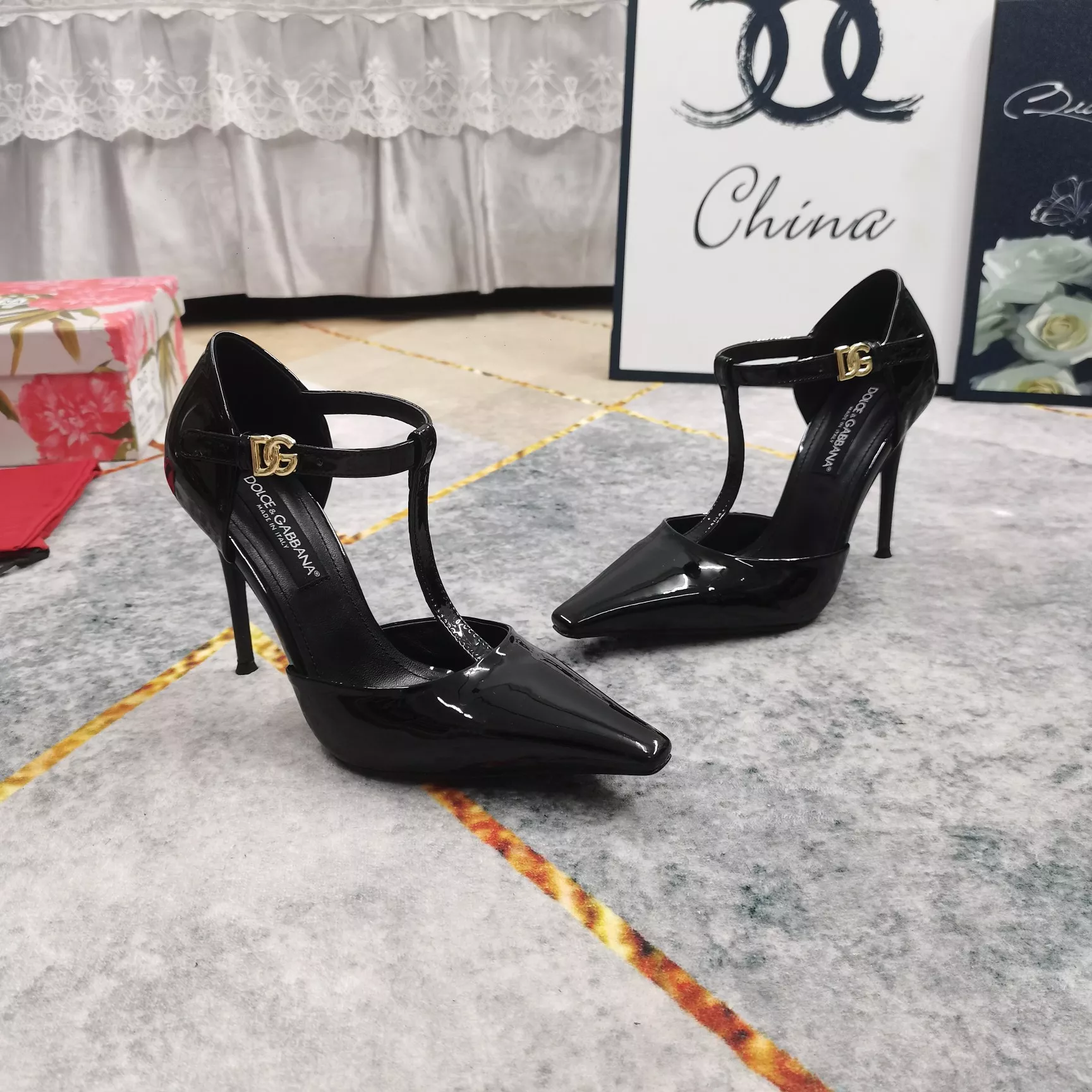 Dolce & Gabbana D&G Sandal For Women Functional 9871