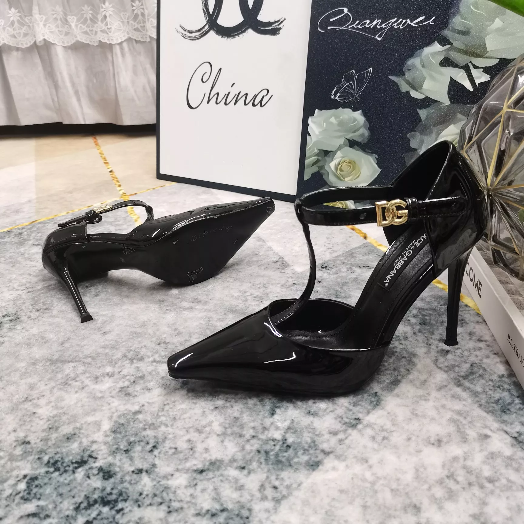 Dolce & Gabbana D&G Sandal For Women Functional 9871