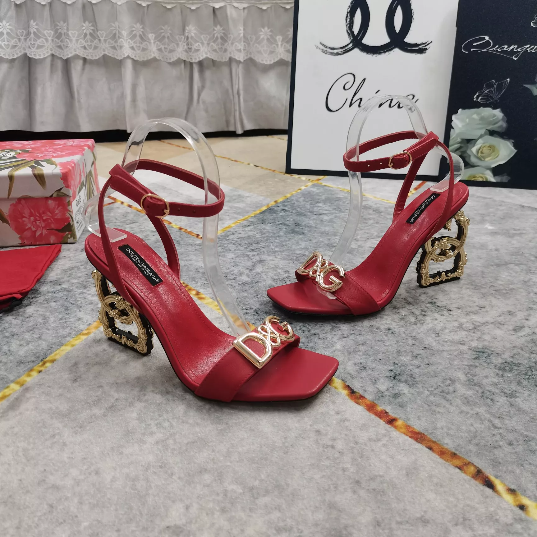Dolce & Gabbana D&G Sandal For Women Modern 2861